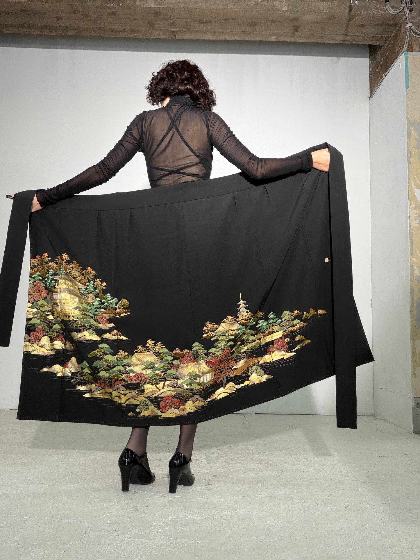 EDO-ZUMA SKIRT UPCYCLED FROM JAPANESE KIMONO "EDO060"