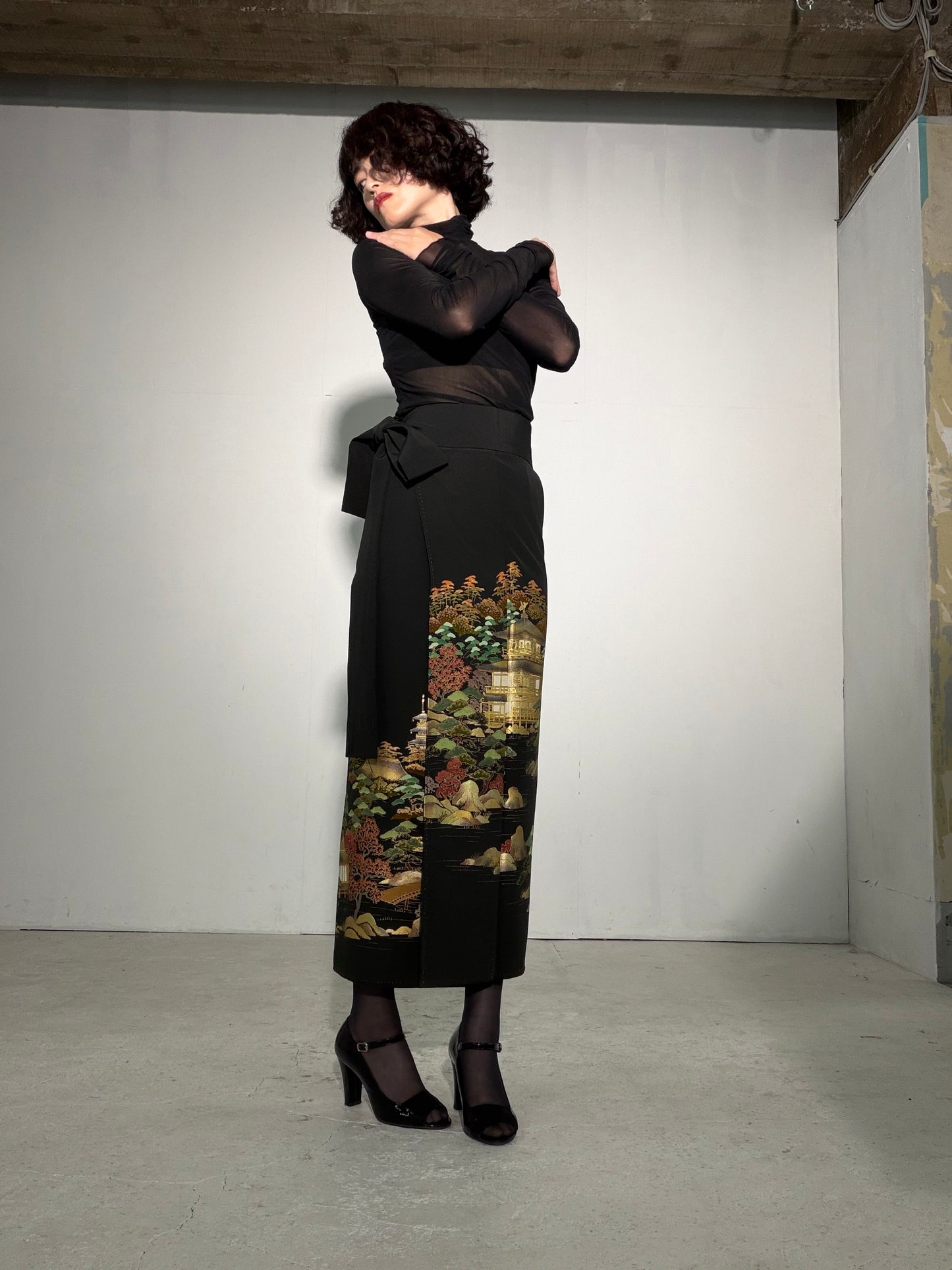 EDO-ZUMA SKIRT UPCYCLED FROM JAPANESE KIMONO "EDO060"
