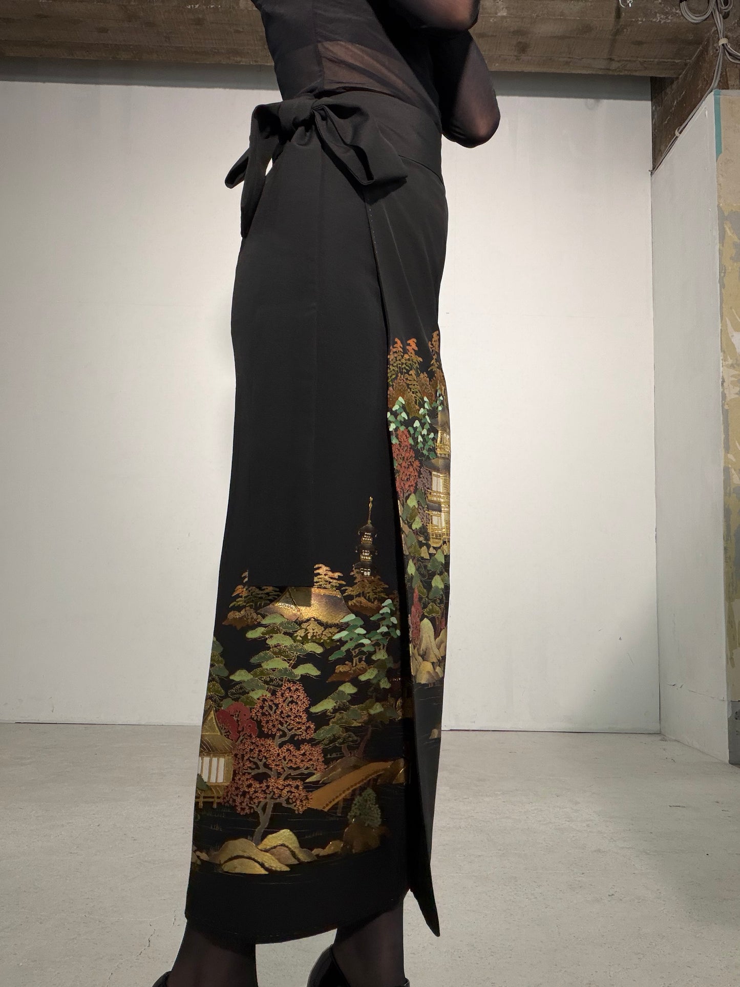 EDO-ZUMA SKIRT UPCYCLED FROM JAPANESE KIMONO "EDO060"