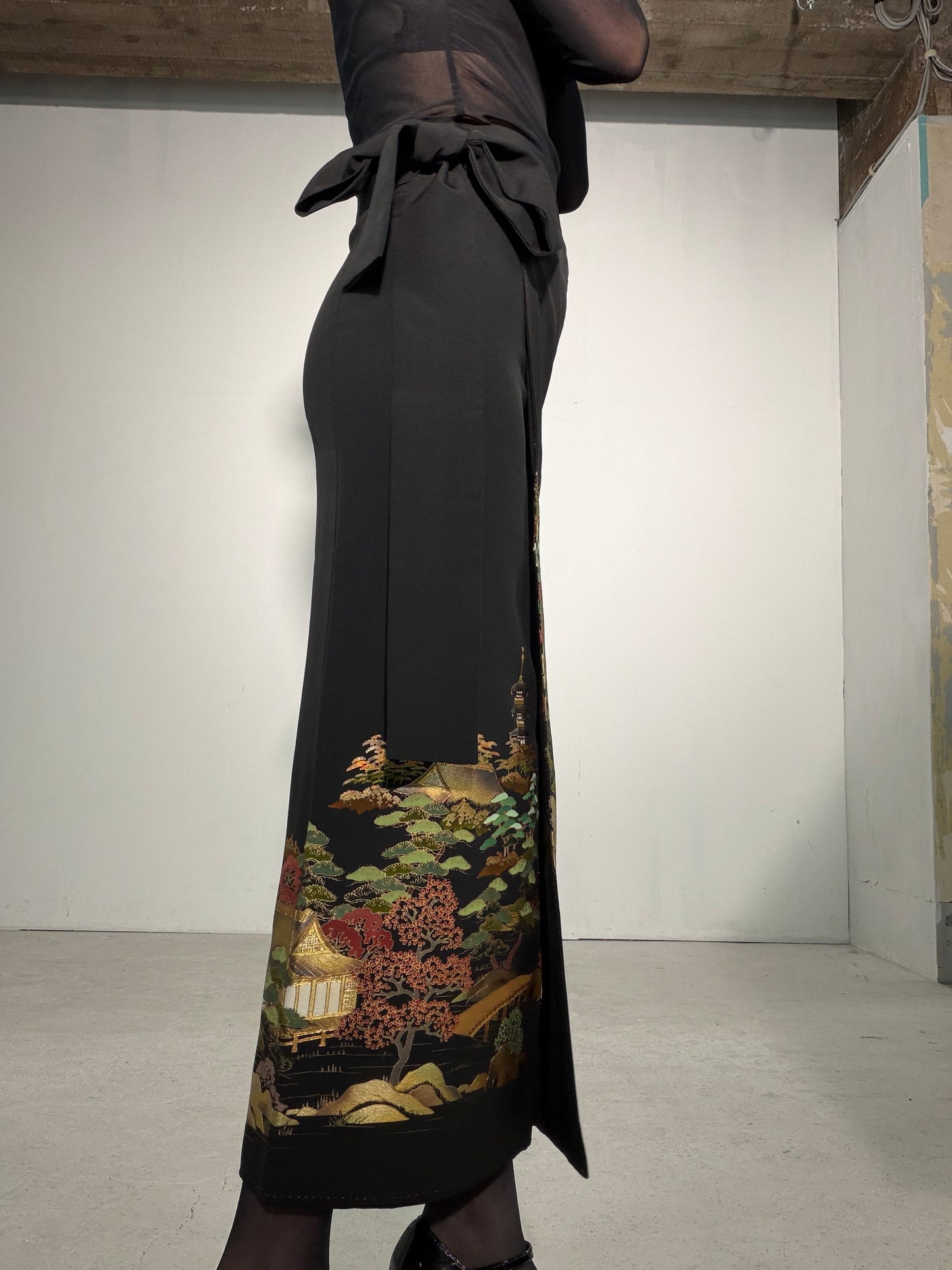EDO-ZUMA SKIRT UPCYCLED FROM JAPANESE KIMONO "EDO060"