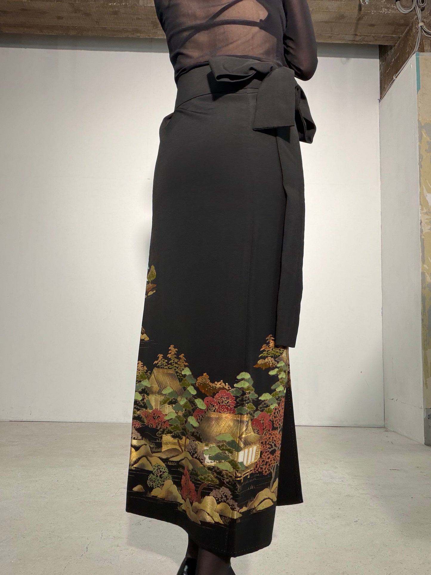 EDO-ZUMA SKIRT UPCYCLED FROM JAPANESE KIMONO "EDO060"
