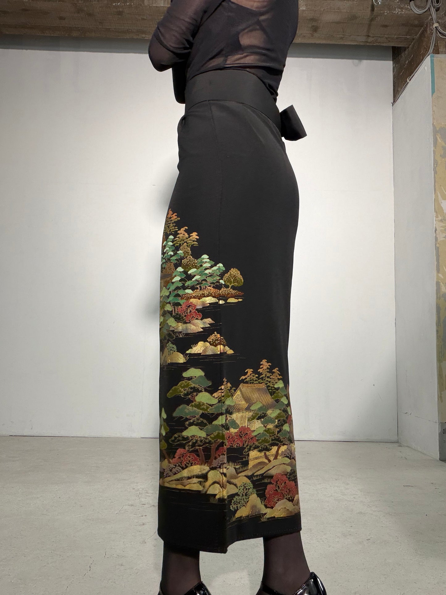 EDO-ZUMA SKIRT UPCYCLED FROM JAPANESE KIMONO "EDO060"