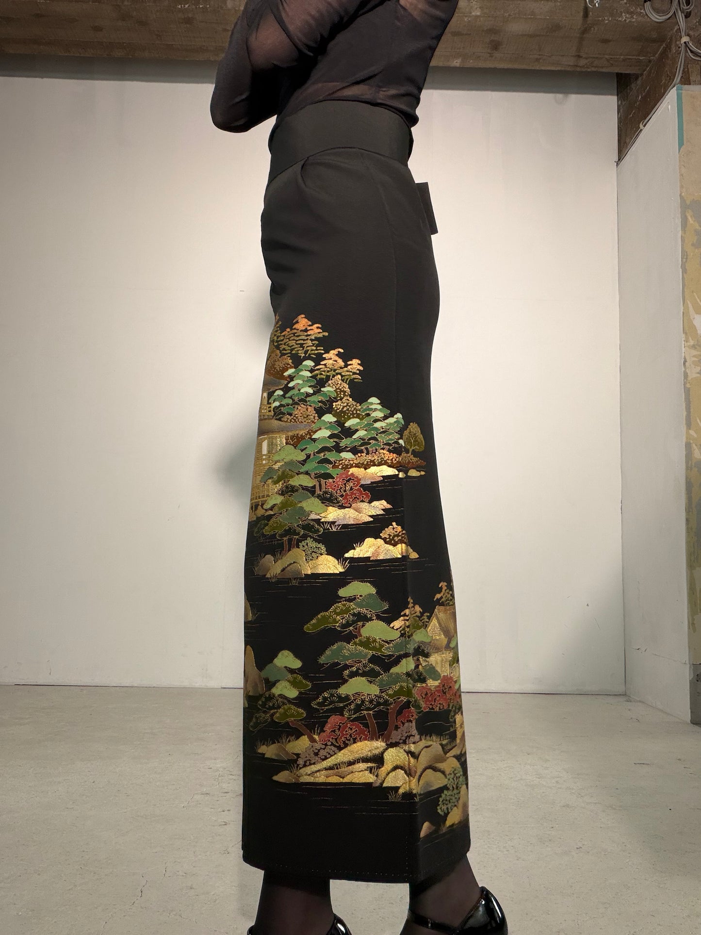 EDO-ZUMA SKIRT UPCYCLED FROM JAPANESE KIMONO "EDO060"