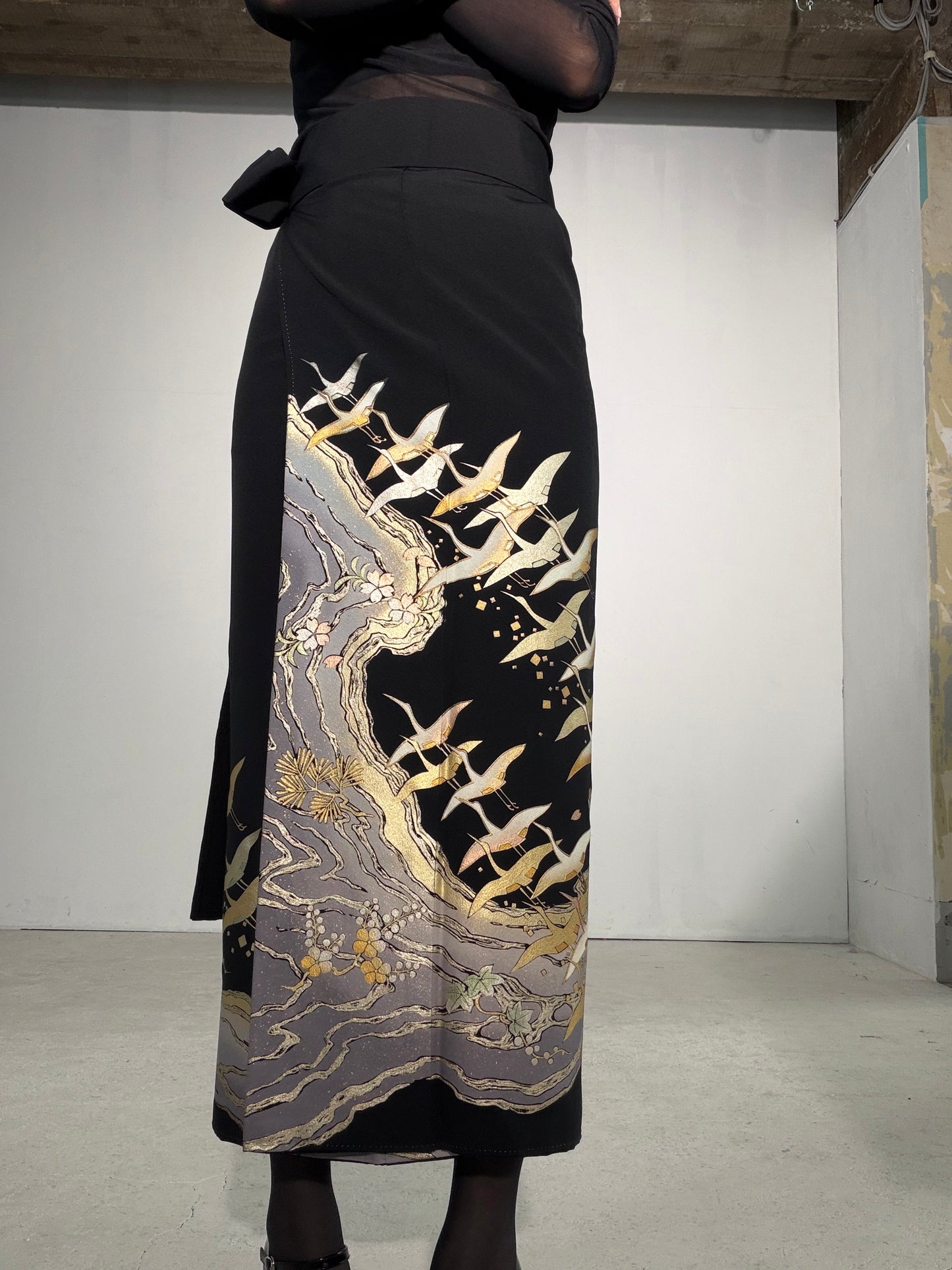 EDO-ZUMA SKIRT UPCYCLED FROM JAPANESE KIMONO "EDO059"