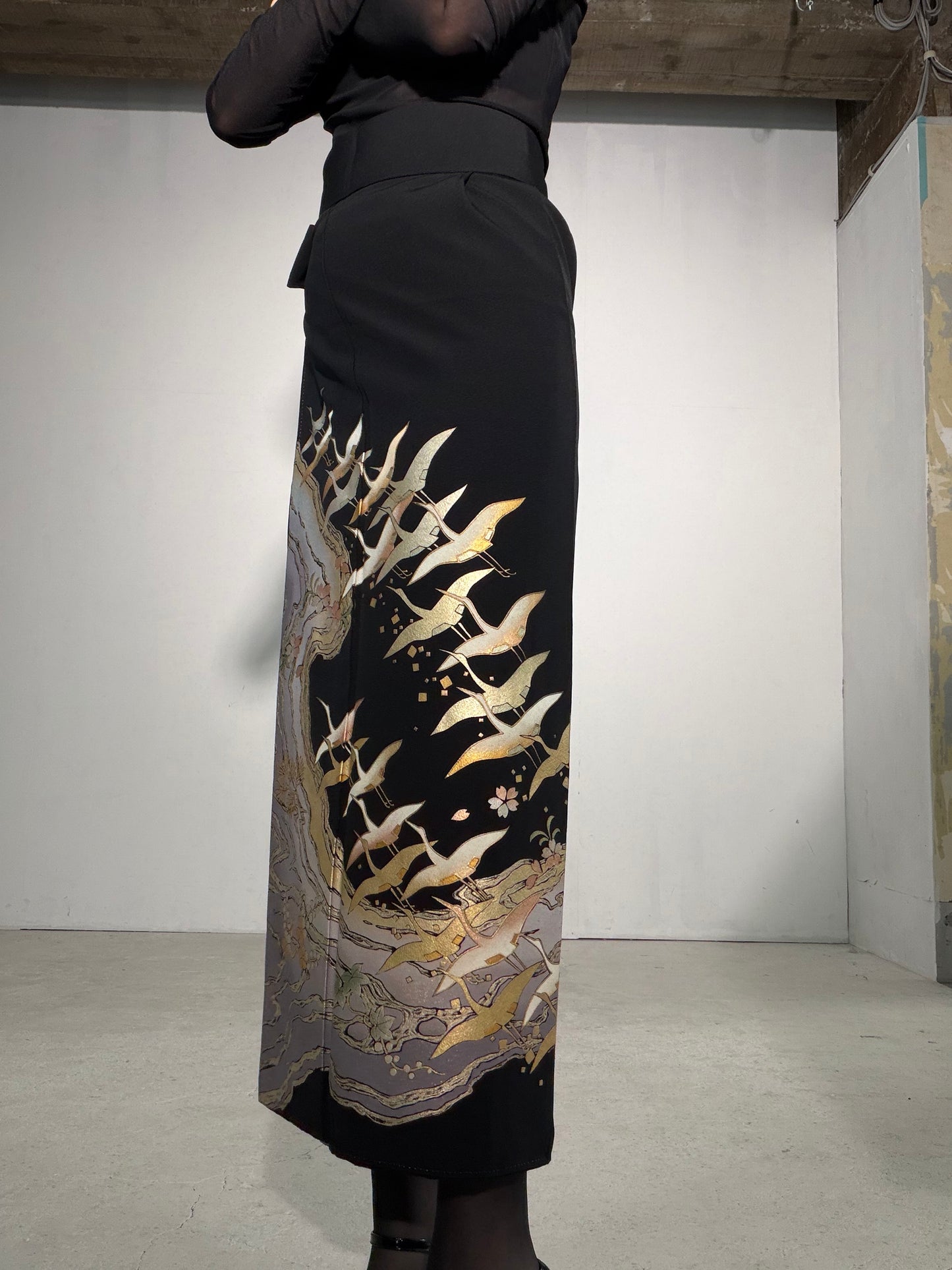 EDO-ZUMA SKIRT UPCYCLED FROM JAPANESE KIMONO "EDO059"