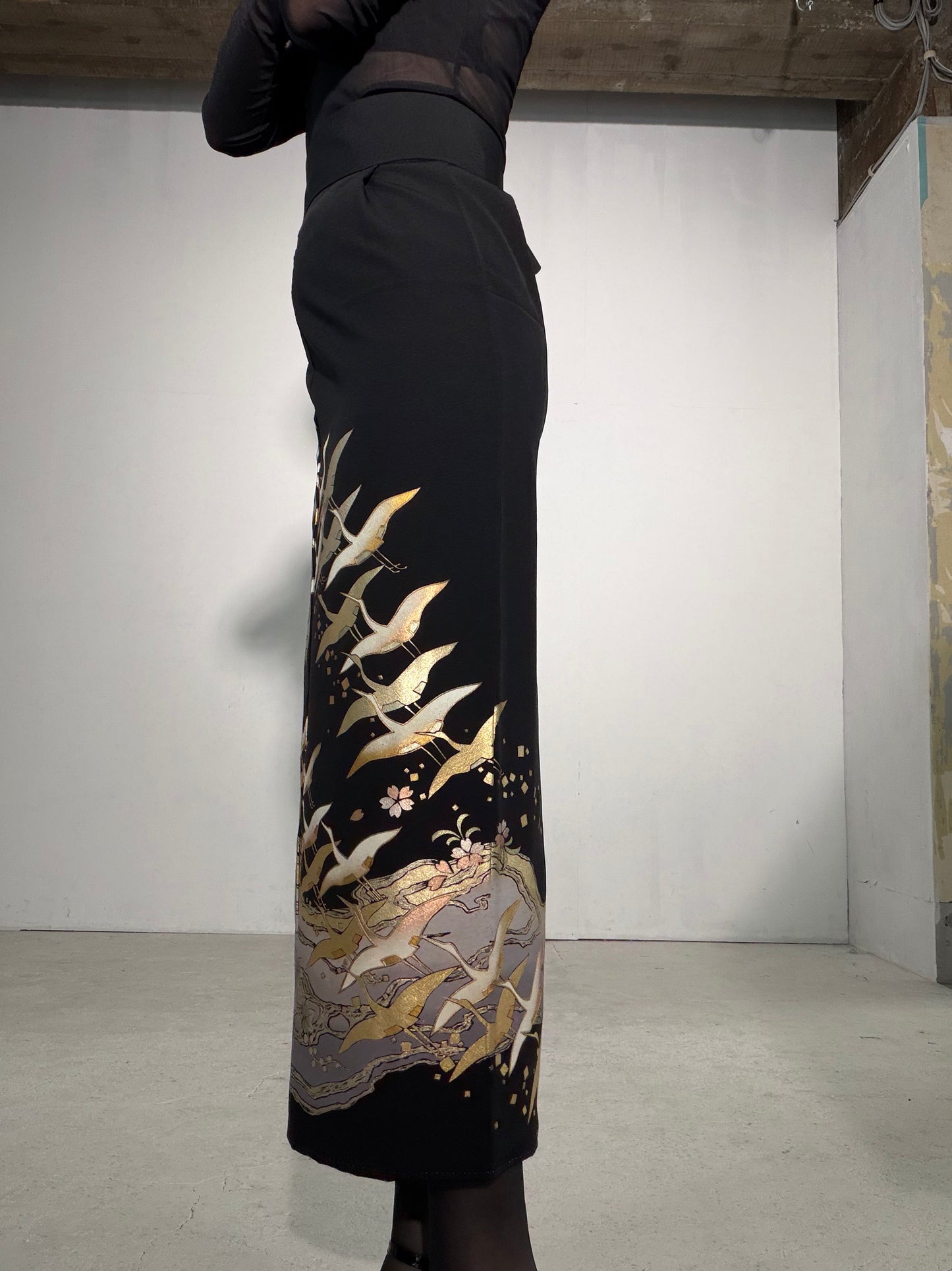 EDO-ZUMA SKIRT UPCYCLED FROM JAPANESE KIMONO "EDO059"