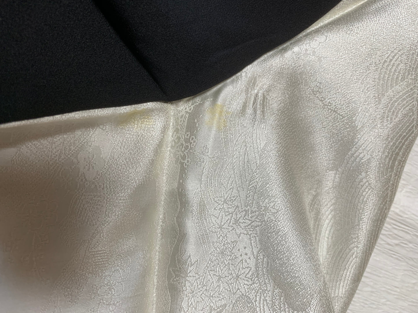 VINTAGE BLACK HAORI  "kamon, embroidery, BLK106"*damage
