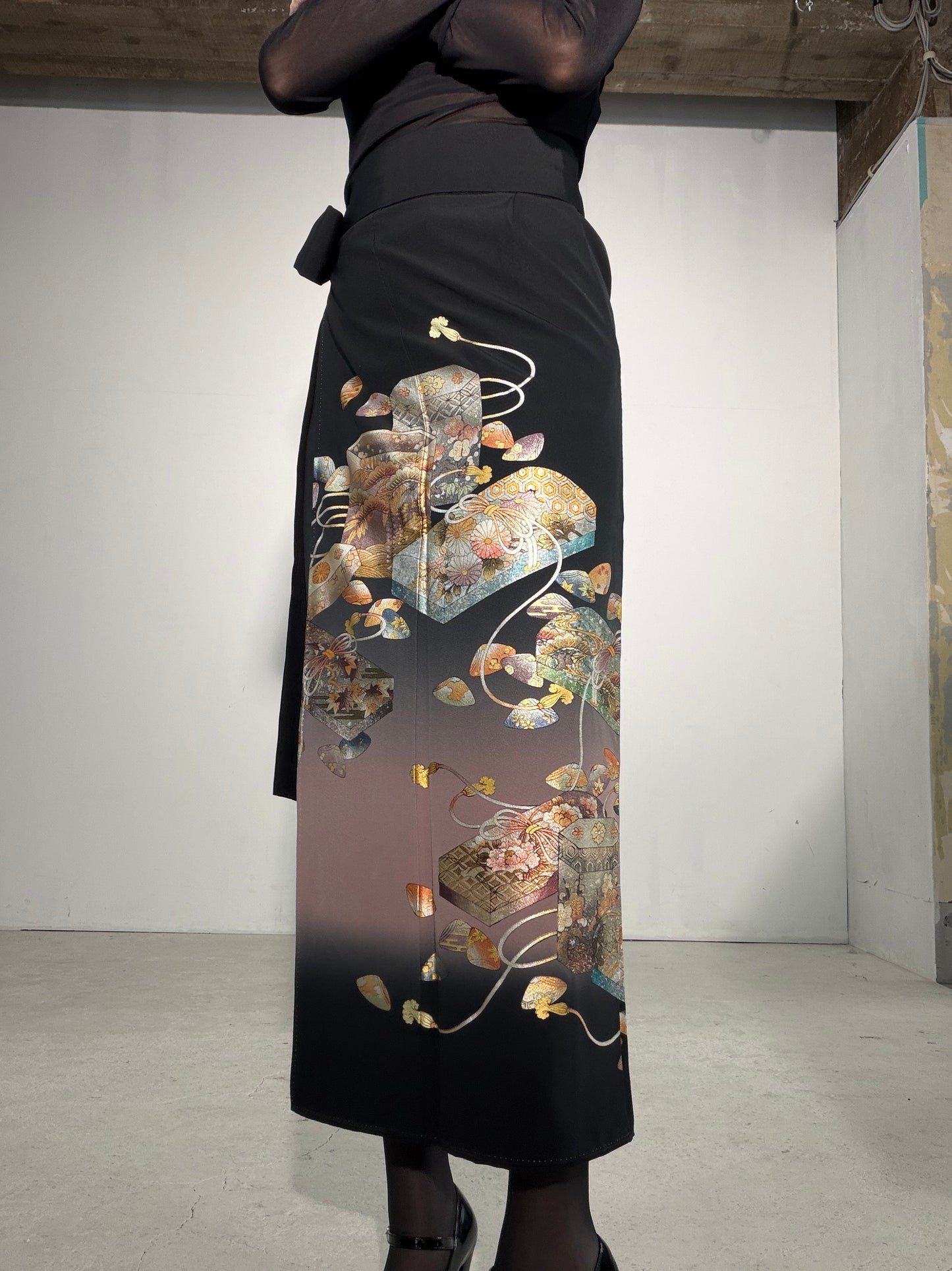 EDO-ZUMA SKIRT UPCYCLED FROM JAPANESE KIMONO "EDO058"