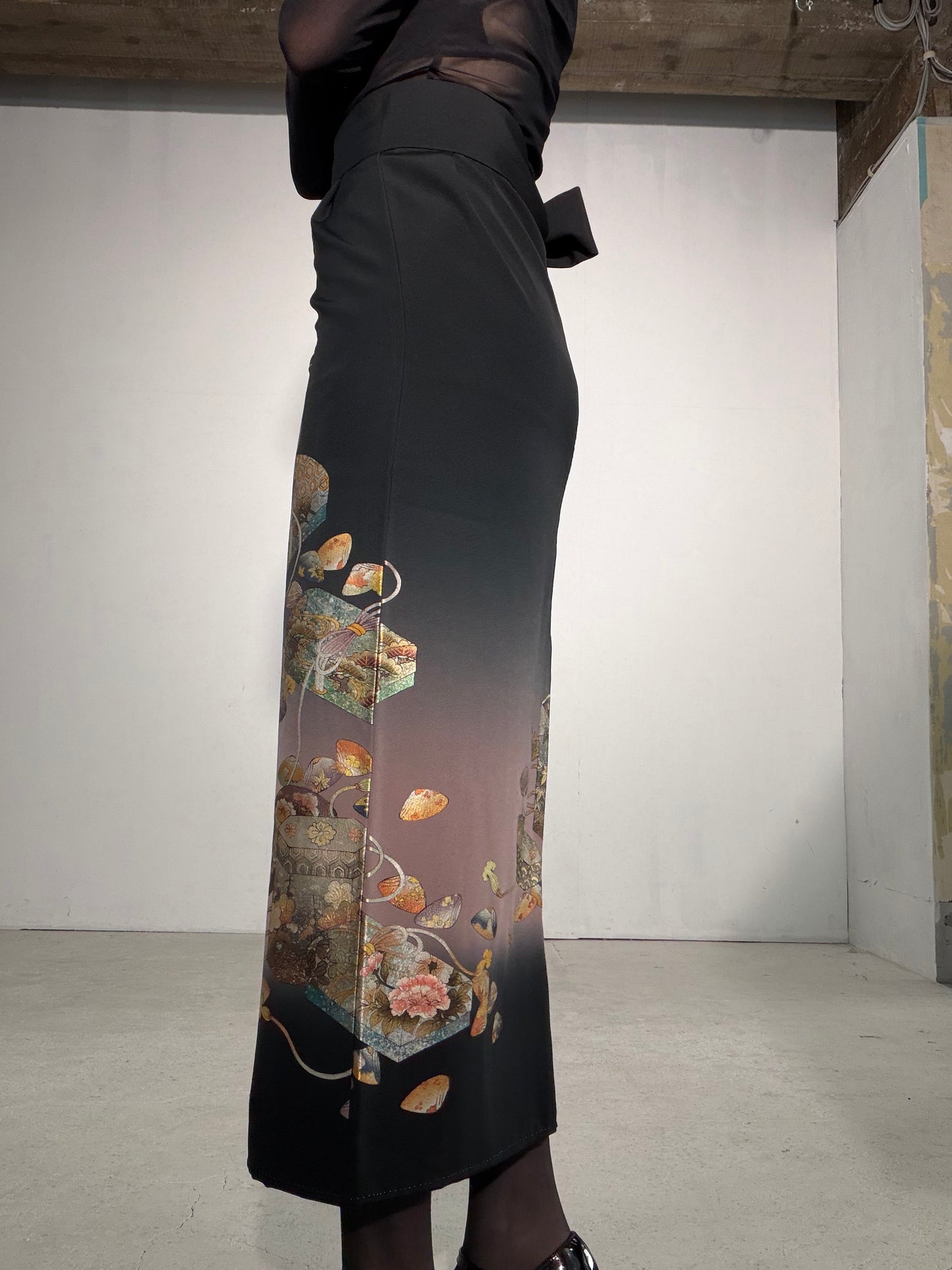 EDO-ZUMA SKIRT UPCYCLED FROM JAPANESE KIMONO "EDO058"