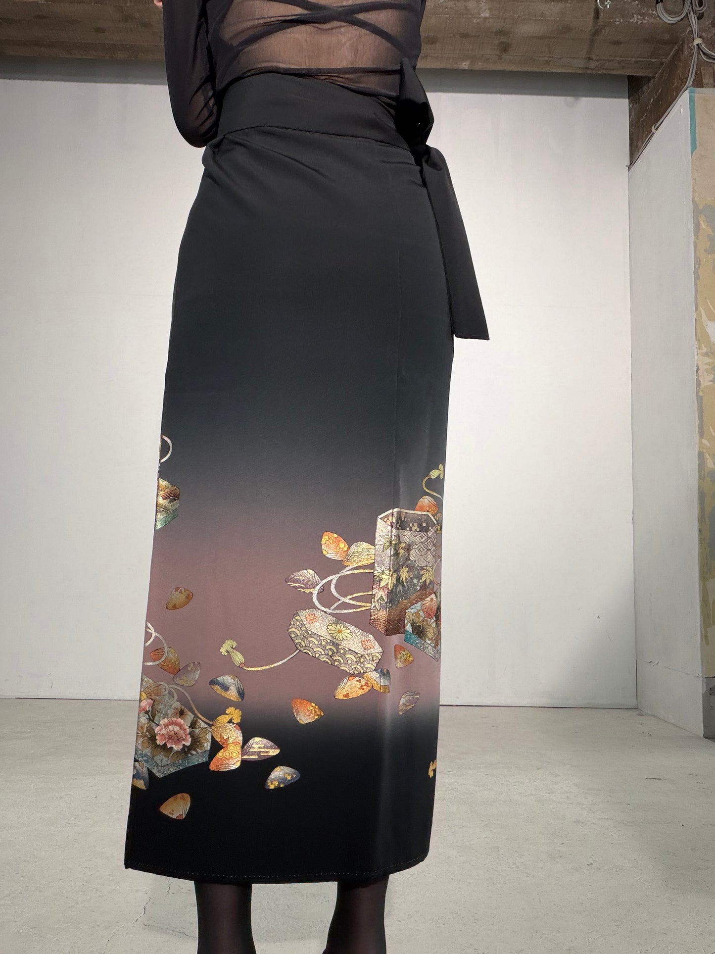 EDO-ZUMA SKIRT UPCYCLED FROM JAPANESE KIMONO "EDO058"