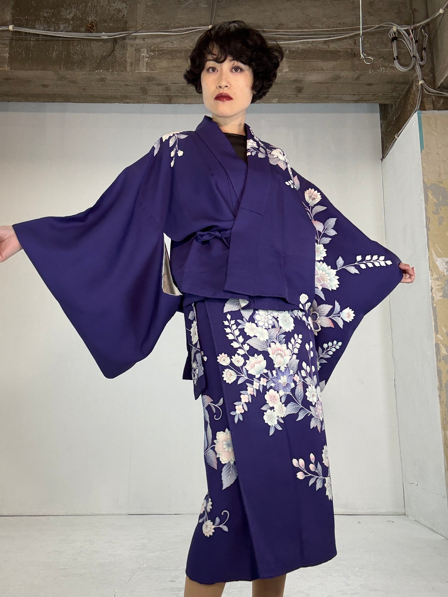 REIWA NIBUSHIKI KIMONO upcycled from Japanese kimono “ruri-iro”