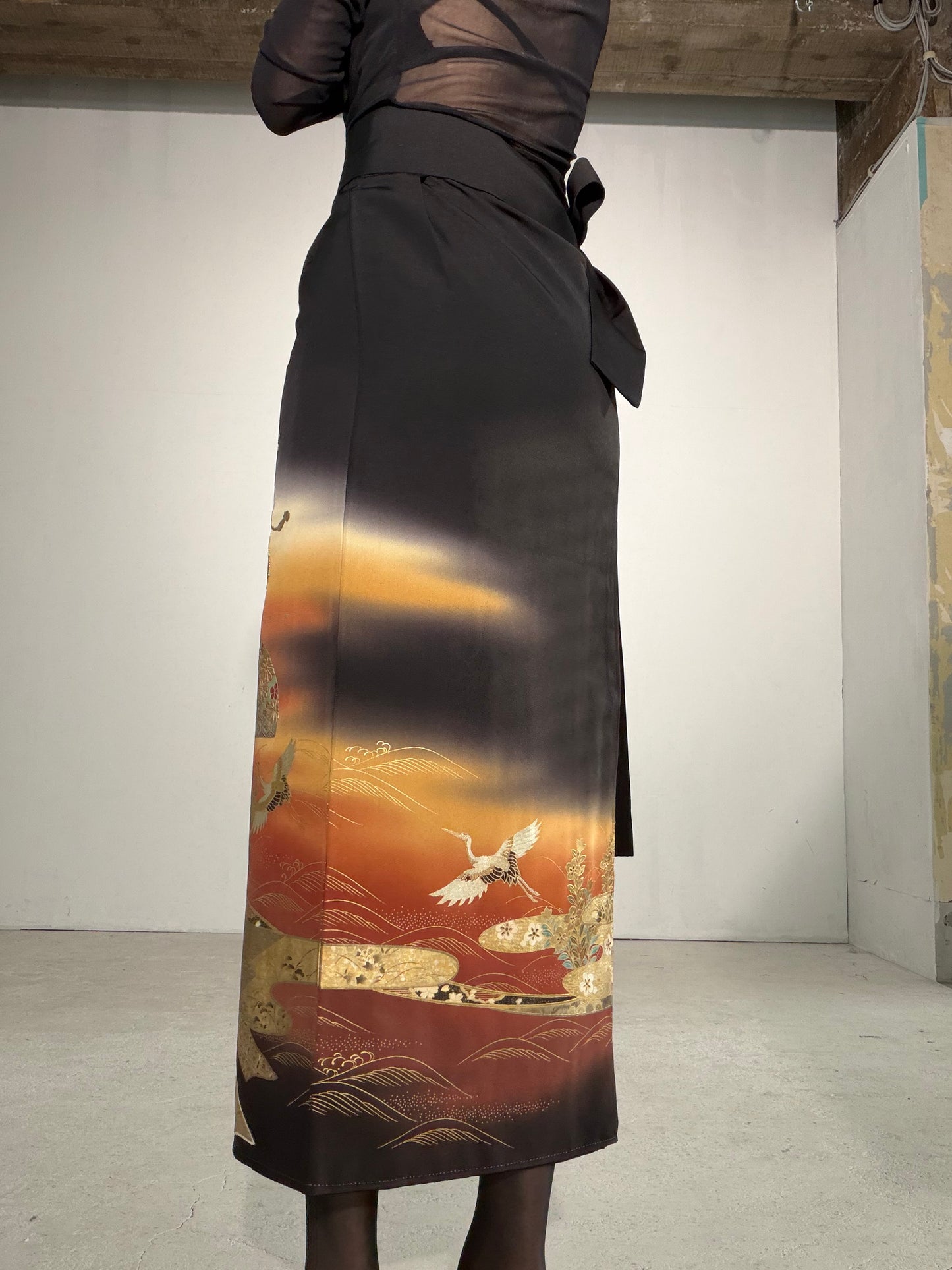 EDO-ZUMA SKIRT UPCYCLED FROM JAPANESE KIMONO "EDO057"