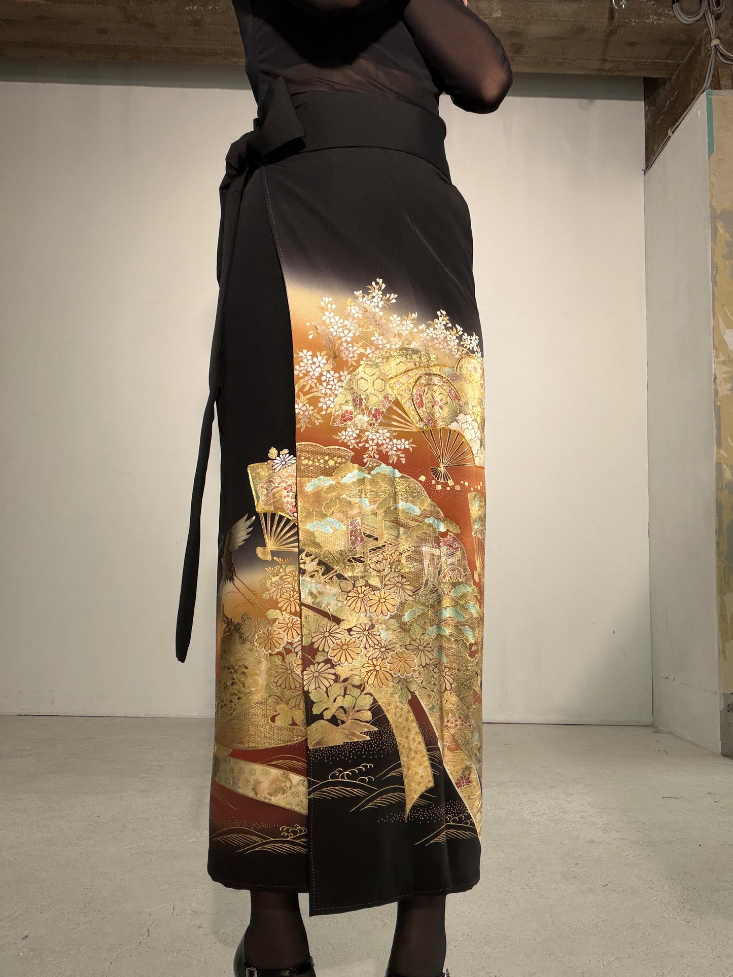 EDO-ZUMA SKIRT UPCYCLED FROM JAPANESE KIMONO "EDO057"