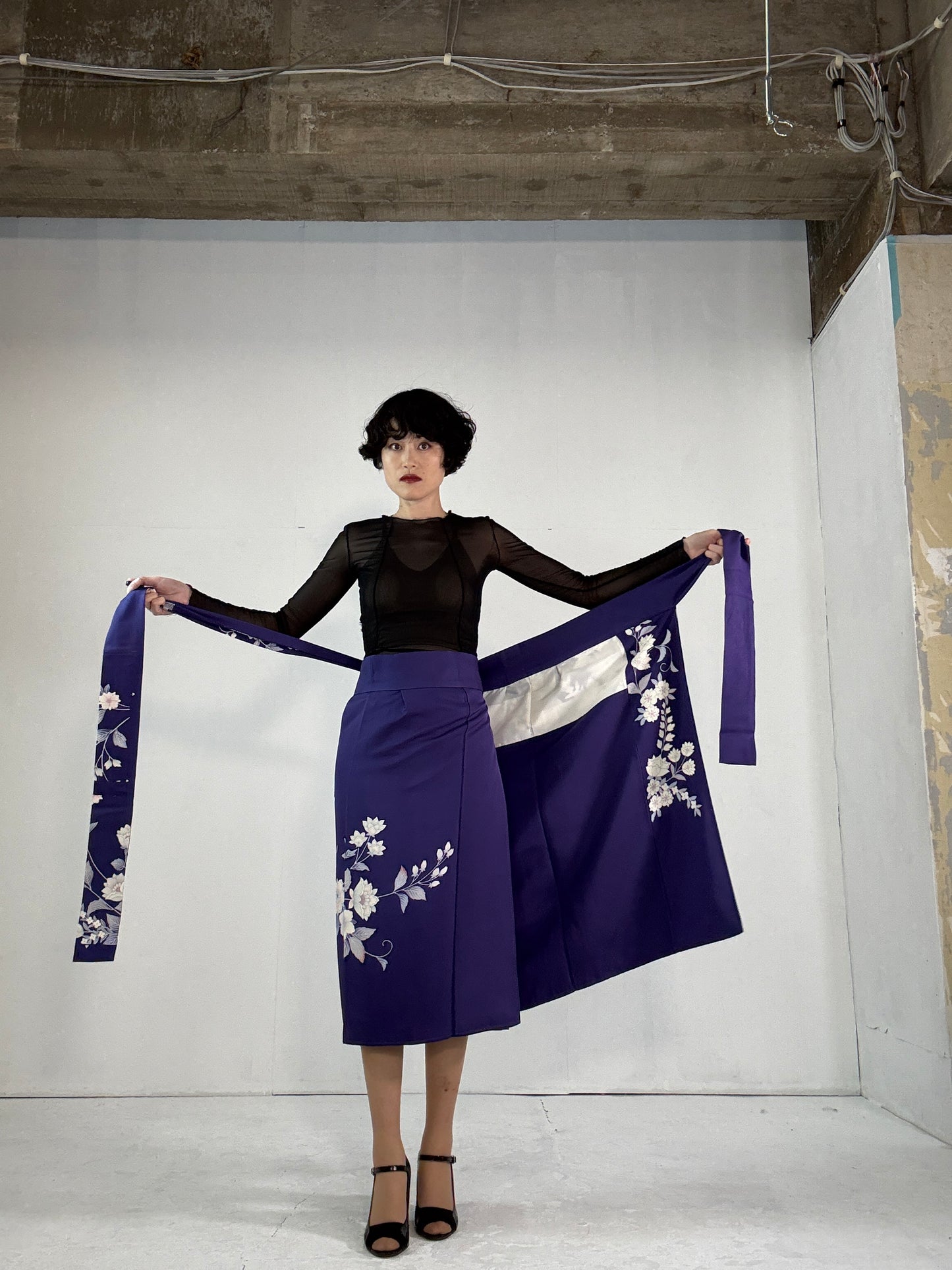 REIWA NIBUSHIKI KIMONO upcycled from Japanese kimono “ruri-iro”