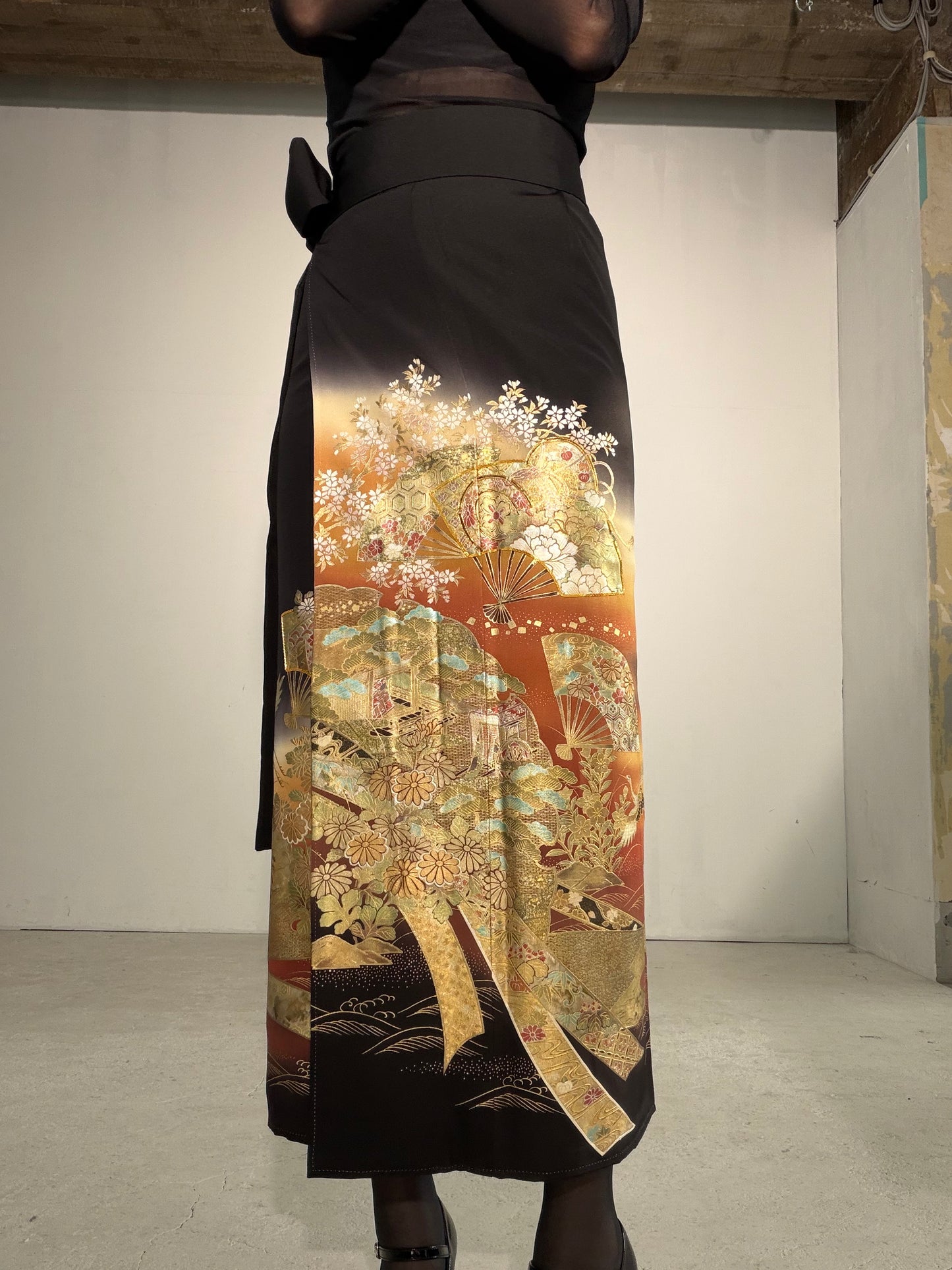 EDO-ZUMA SKIRT UPCYCLED FROM JAPANESE KIMONO "EDO057"