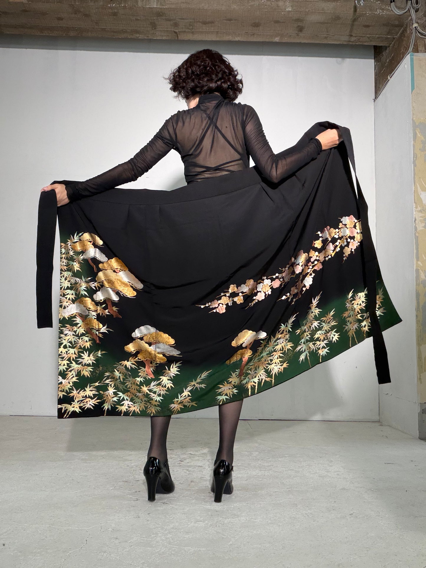 EDO-ZUMA SKIRT UPCYCLED FROM JAPANESE KIMONO "EDO056"