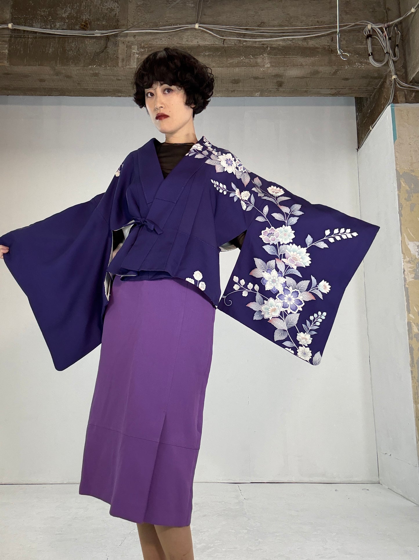 REIWA NIBUSHIKI KIMONO upcycled from Japanese kimono “ruri-iro”