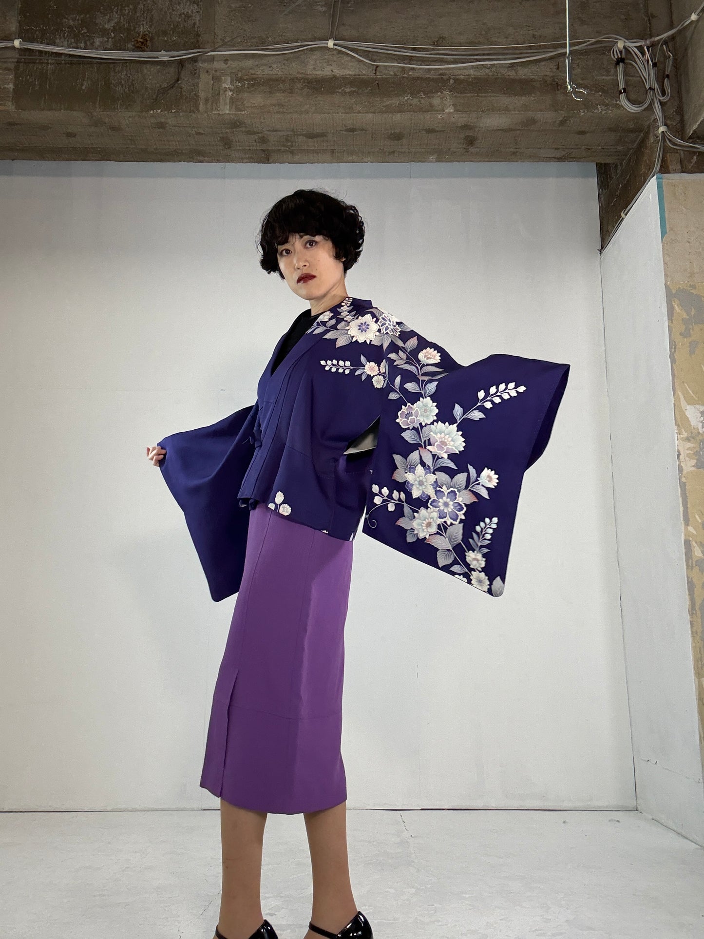 REIWA NIBUSHIKI KIMONO upcycled from Japanese kimono “ruri-iro”