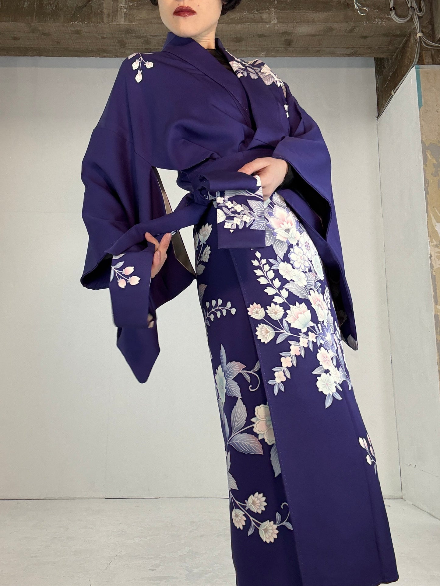 REIWA NIBUSHIKI KIMONO upcycled from Japanese kimono “ruri-iro”