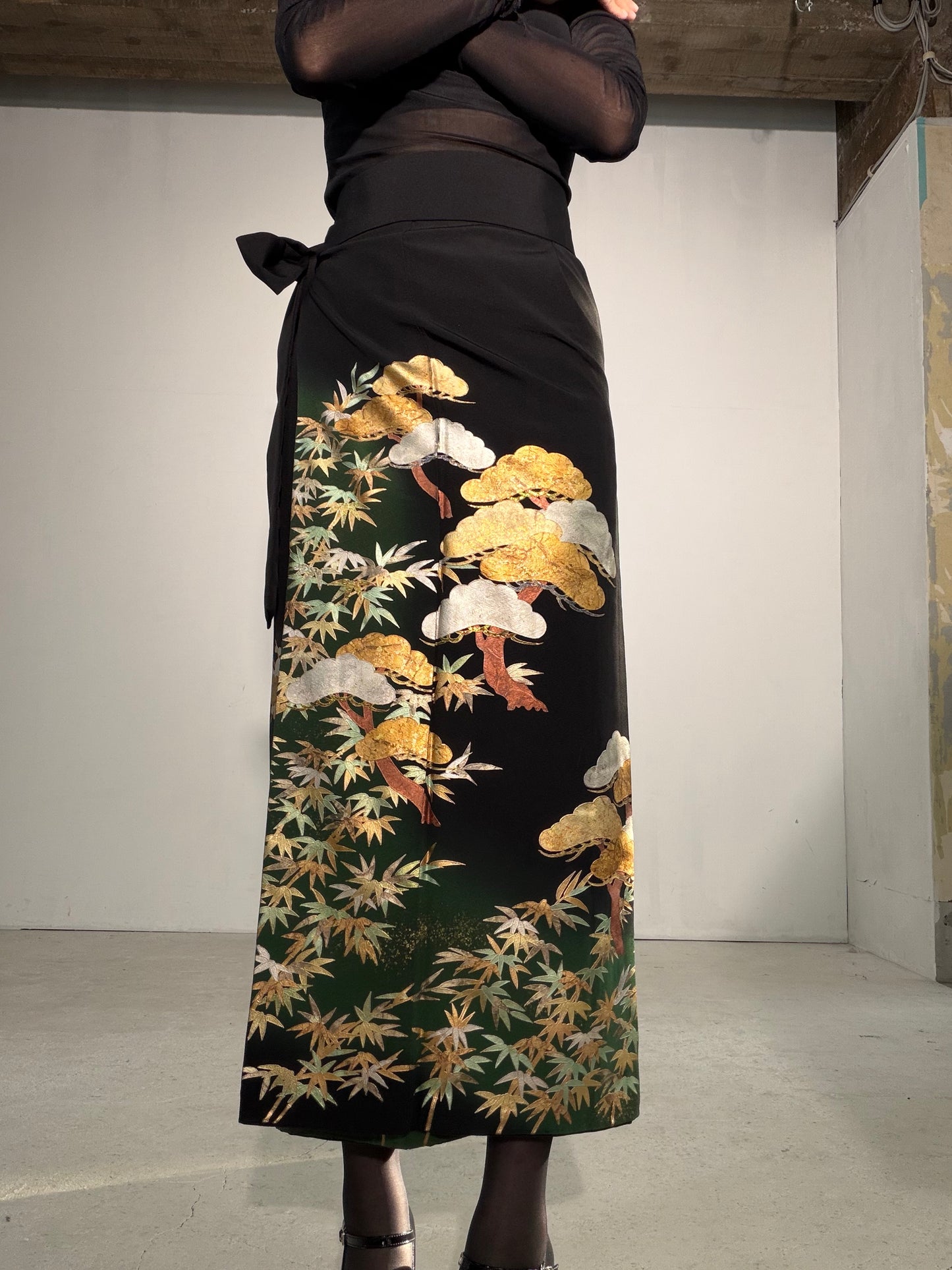 EDO-ZUMA SKIRT UPCYCLED FROM JAPANESE KIMONO "EDO056"