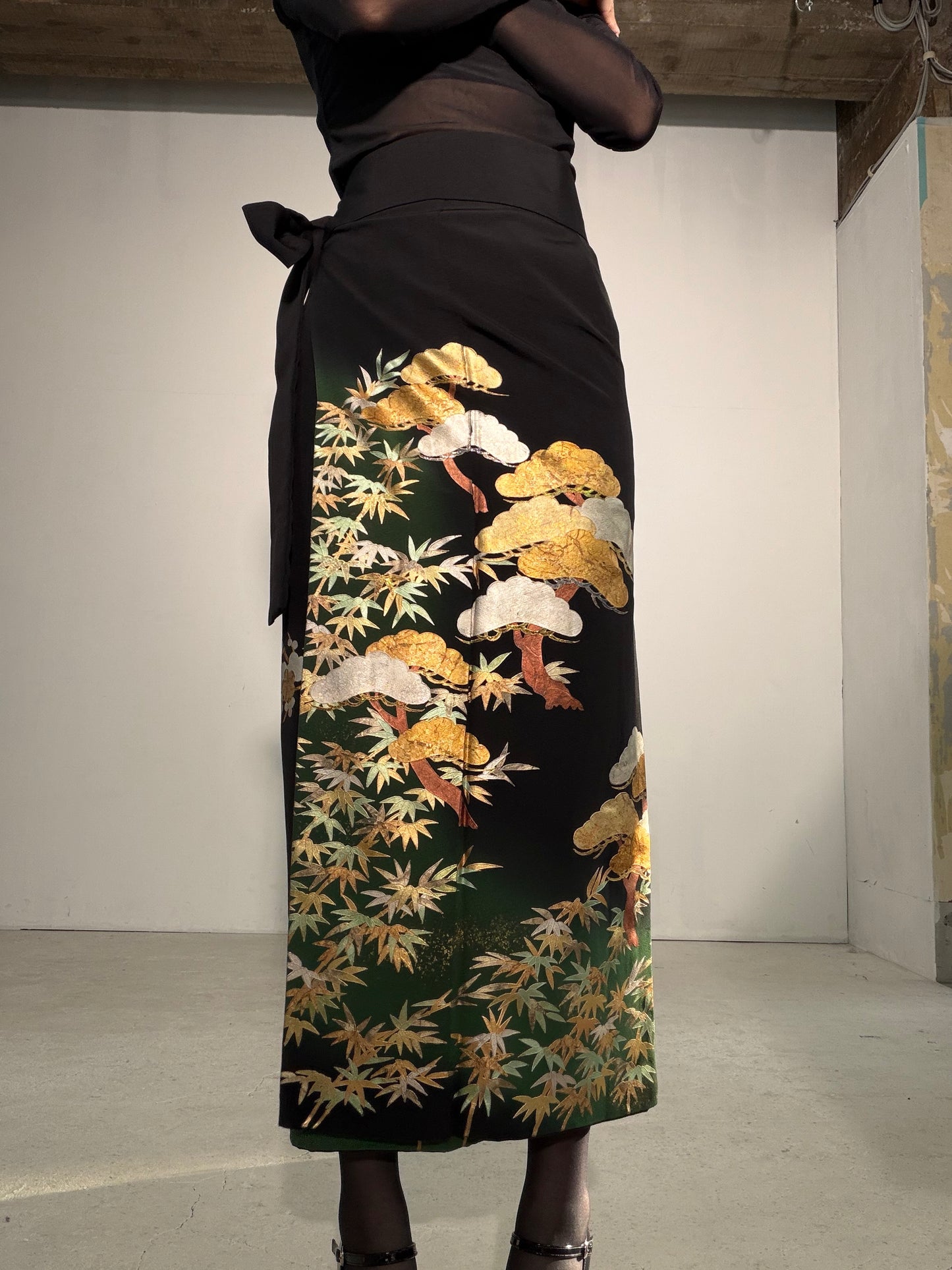 EDO-ZUMA SKIRT UPCYCLED FROM JAPANESE KIMONO "EDO056"