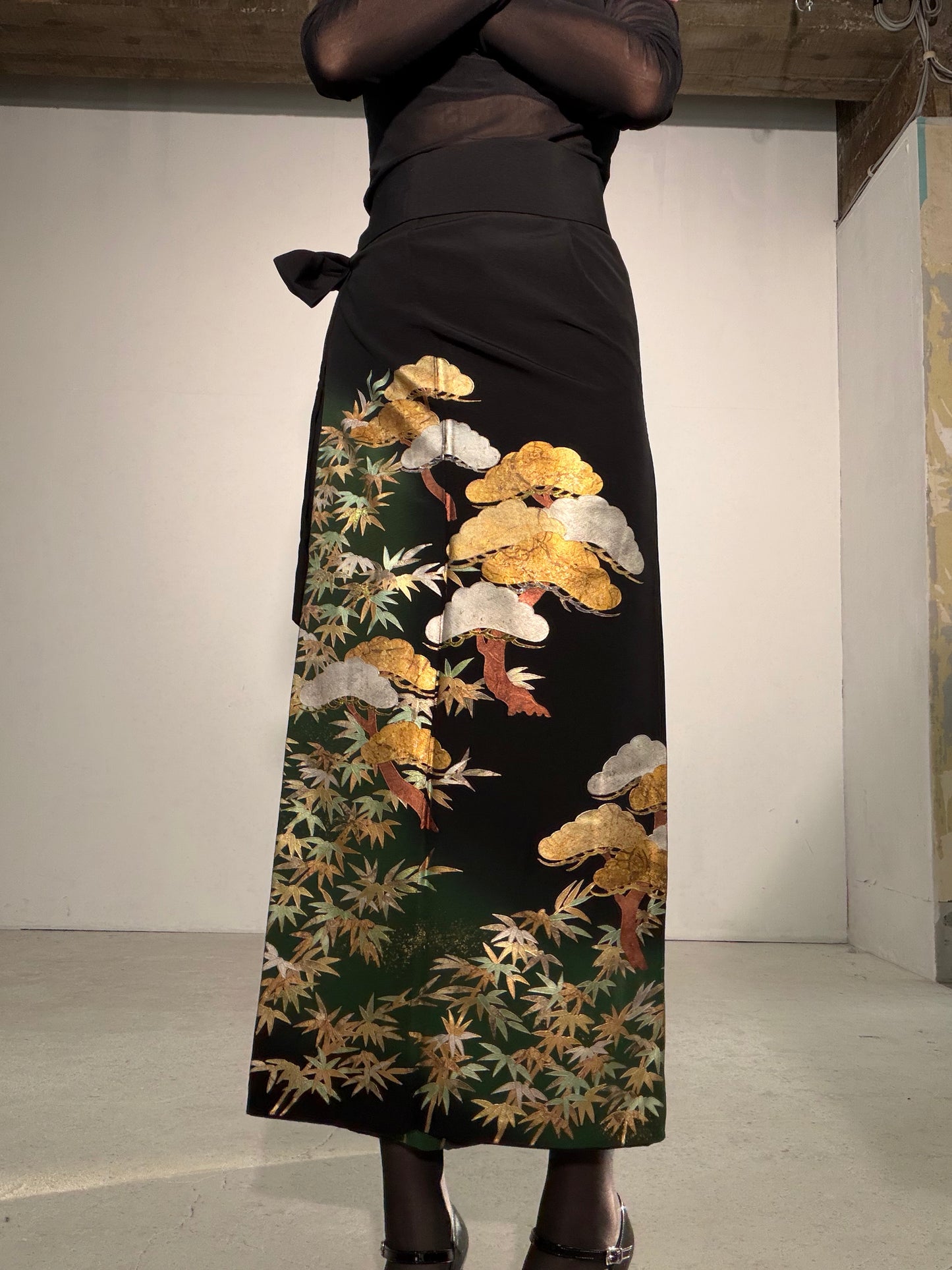 EDO-ZUMA SKIRT UPCYCLED FROM JAPANESE KIMONO "EDO056"