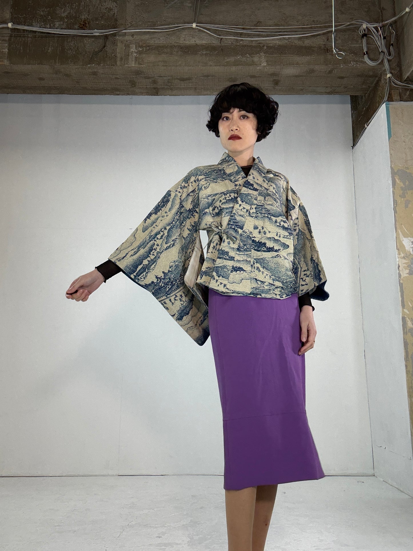 REIWA NIBUSHIKI KIMONO upcycled from Japanese kimono “ao-komon”