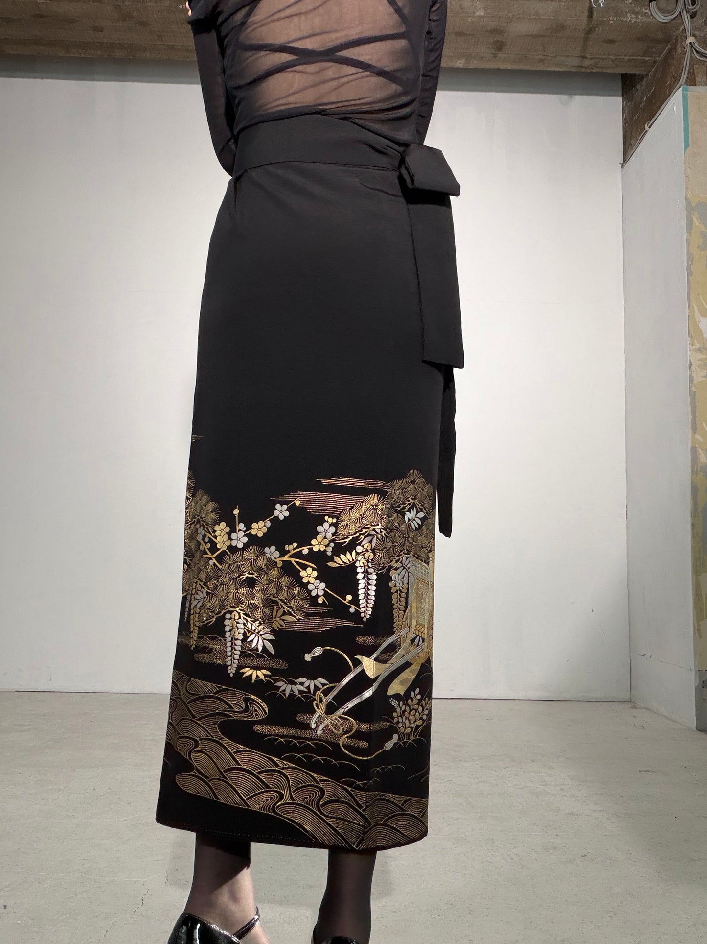 EDO-ZUMA SKIRT UPCYCLED FROM JAPANESE KIMONO "EDO055"