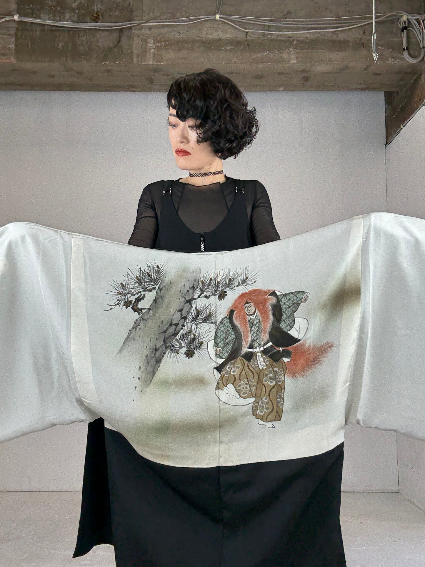 VINTAGE KUROMONTSUKI HAORI "Noh"