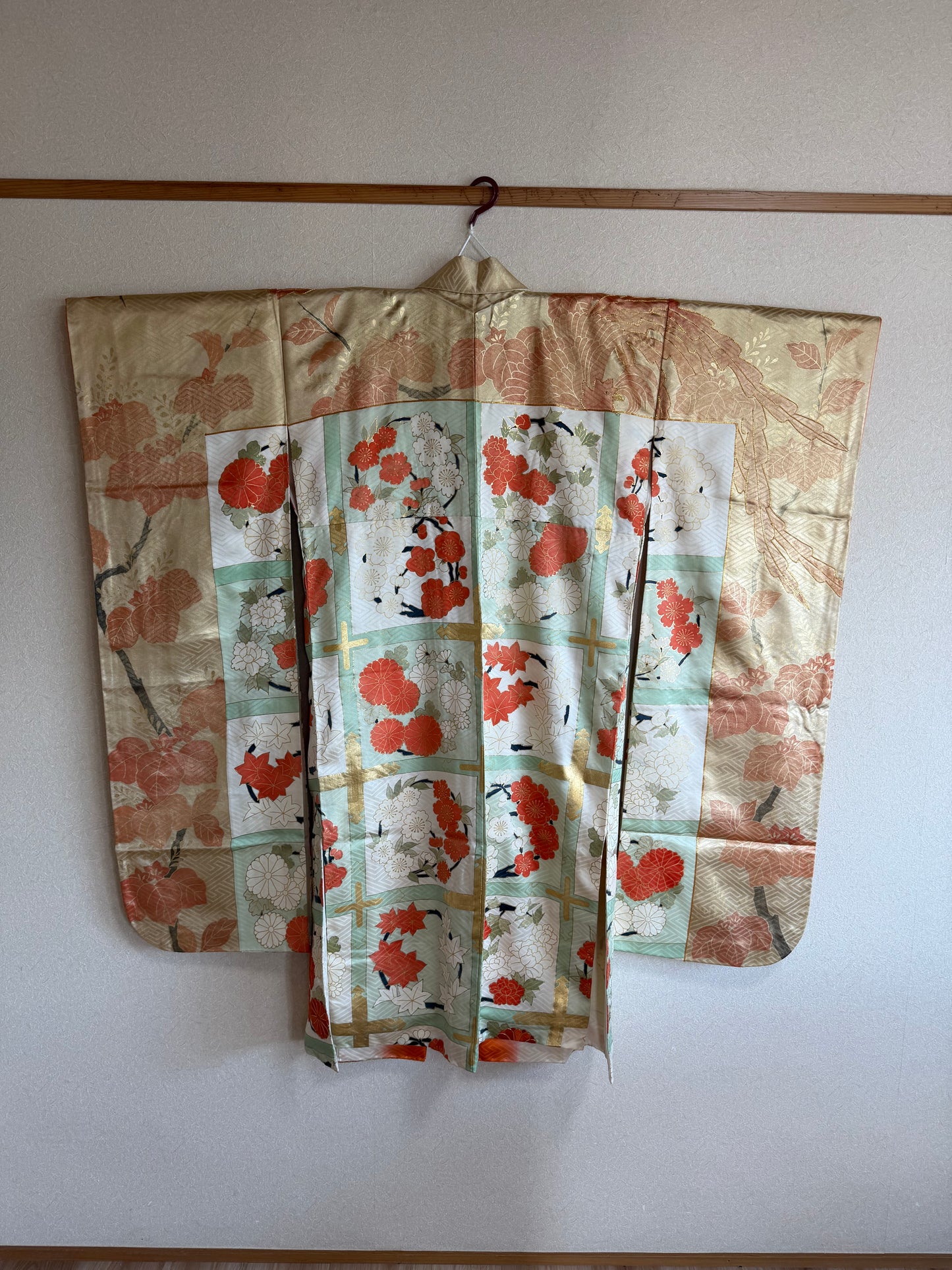 Furisode Kimono Dress Gown with String Belt – Upcycled from Vintage Japanese Kimono "gold, DRE_order" *damage