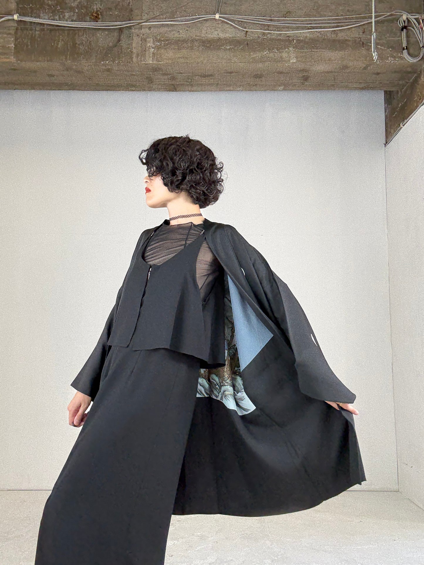 VINTAGE KUROMONTSUKI HAORI "Blue" *damage