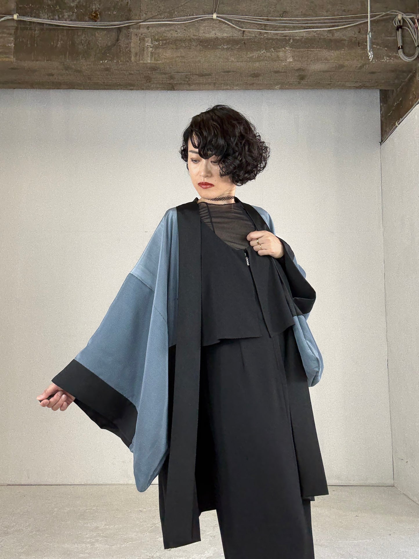 VINTAGE KUROMONTSUKI HAORI "Blue" *damage