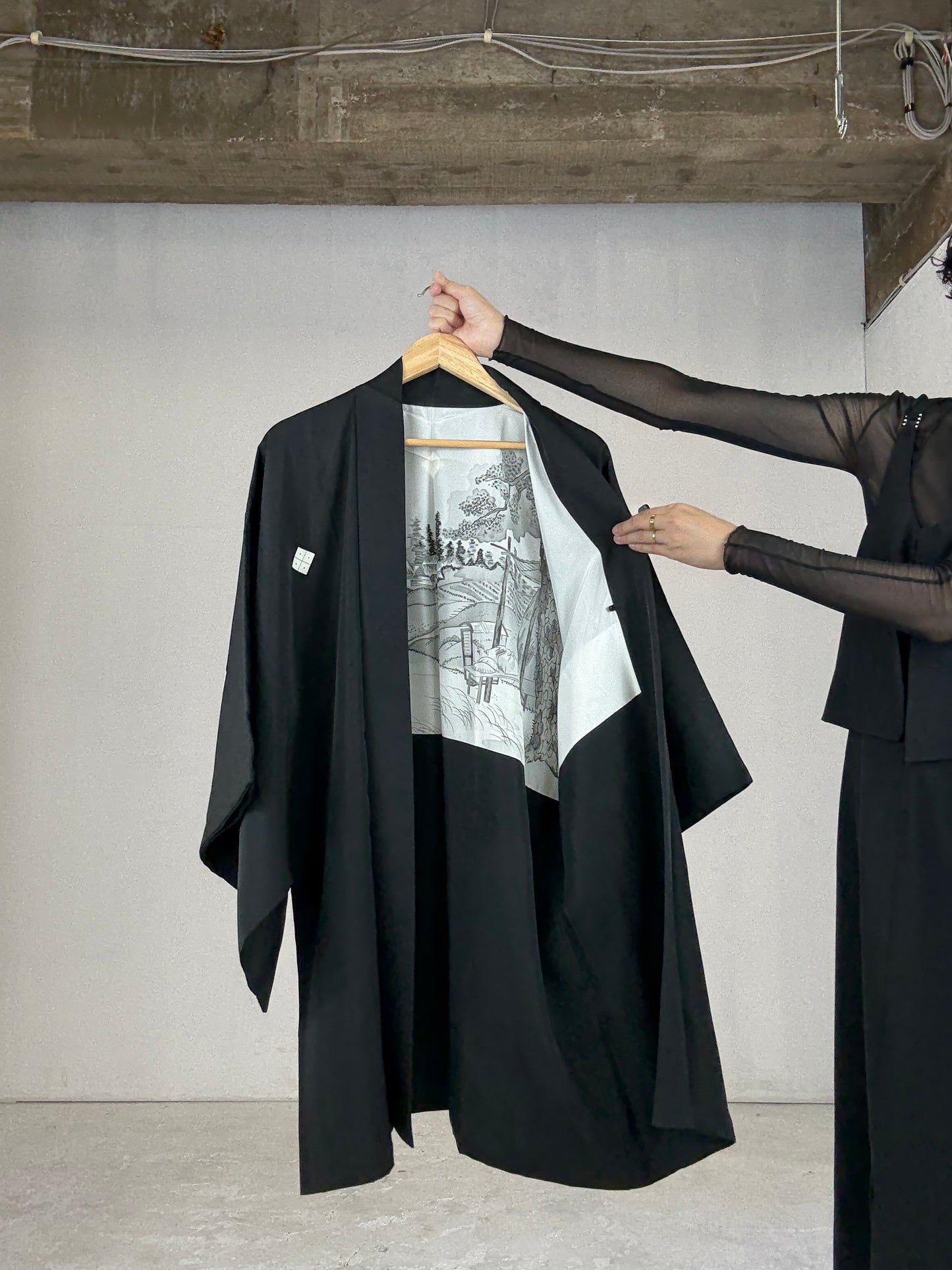 VINTAGE KUROMONTSUKI HAORI "kiso-Kaidou"