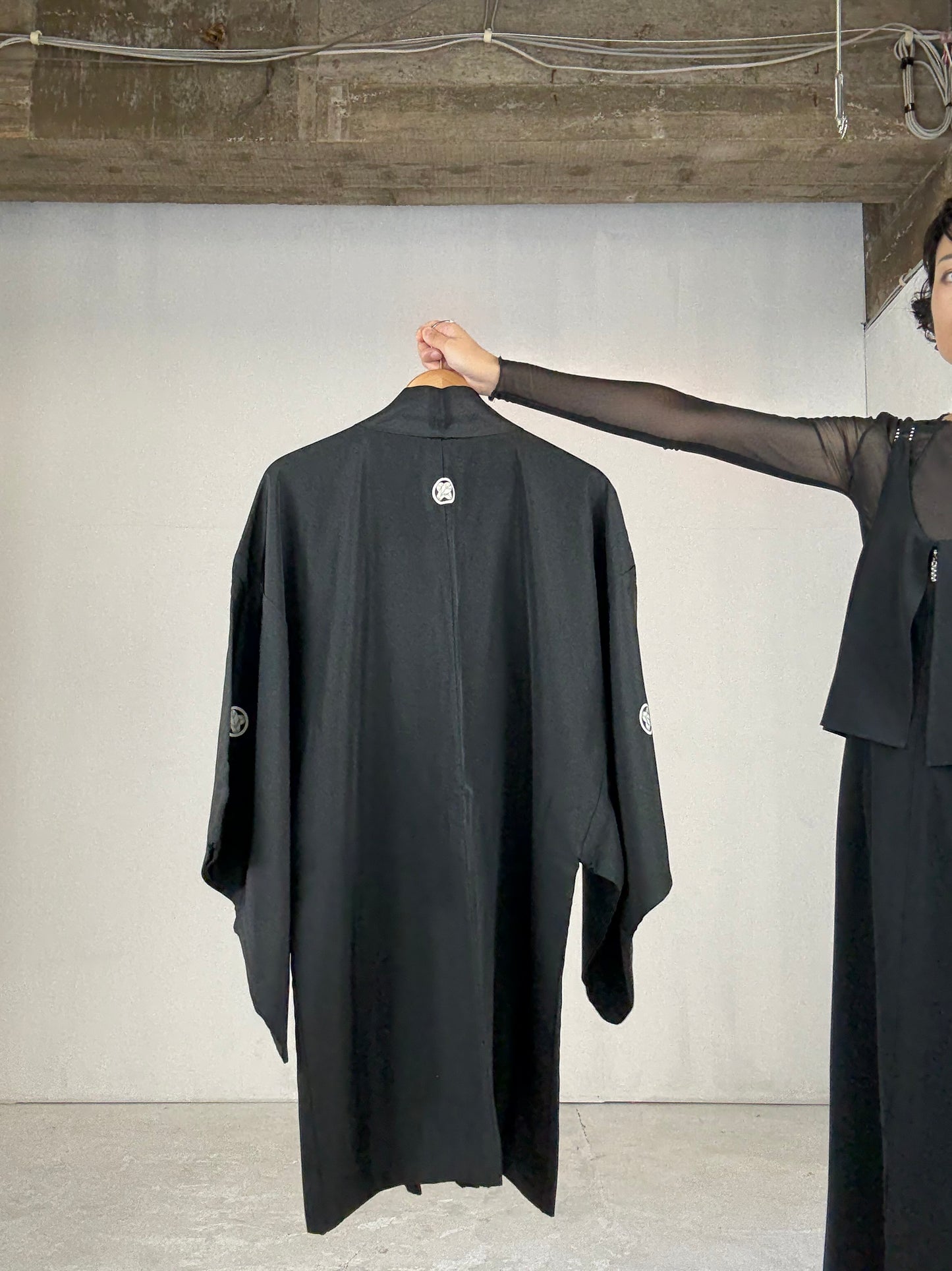 VINTAGE KUROMONTSUKI HAORI "fuji"