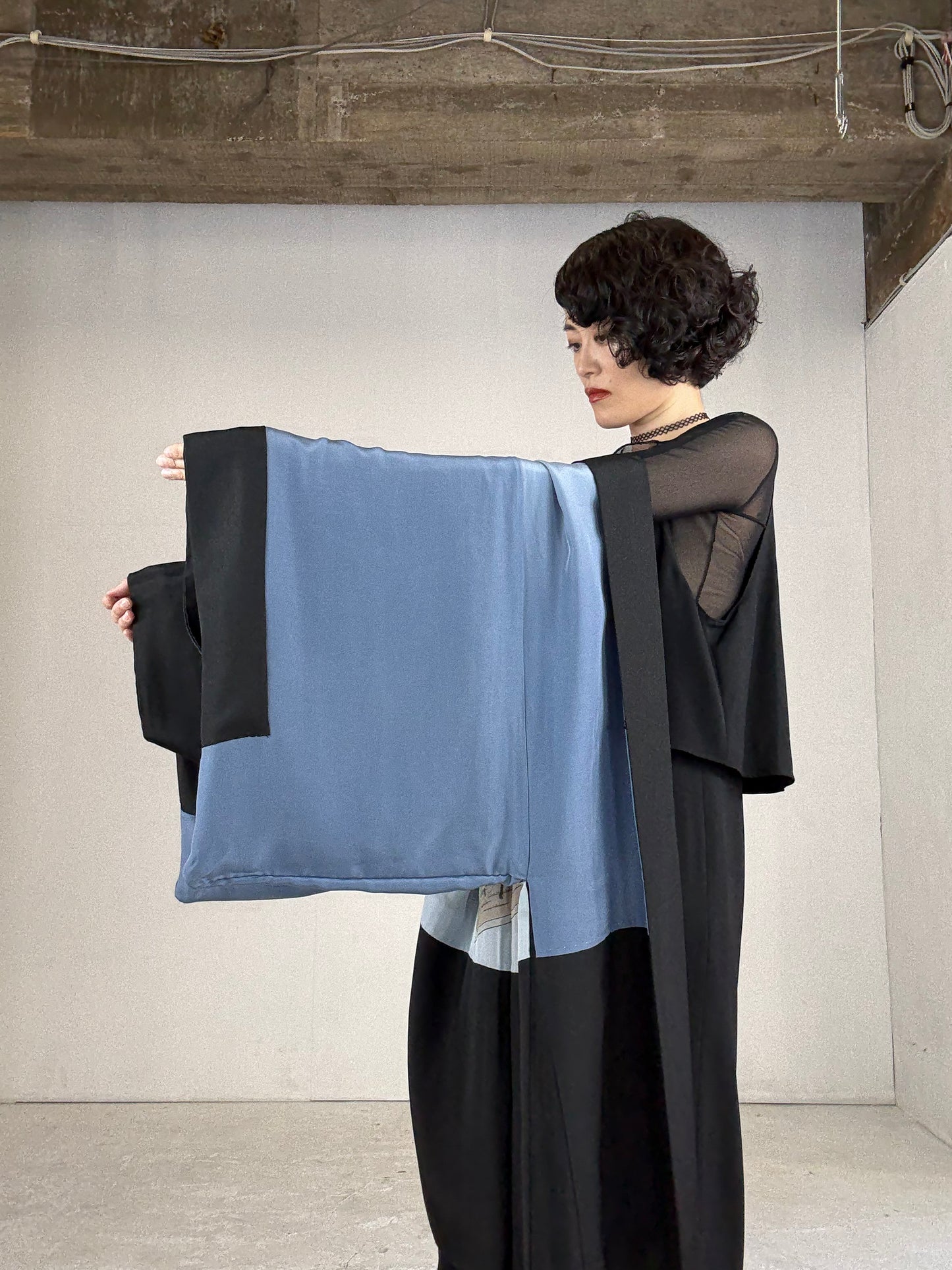 VINTAGE KUROMONTSUKI HAORI "fuji"