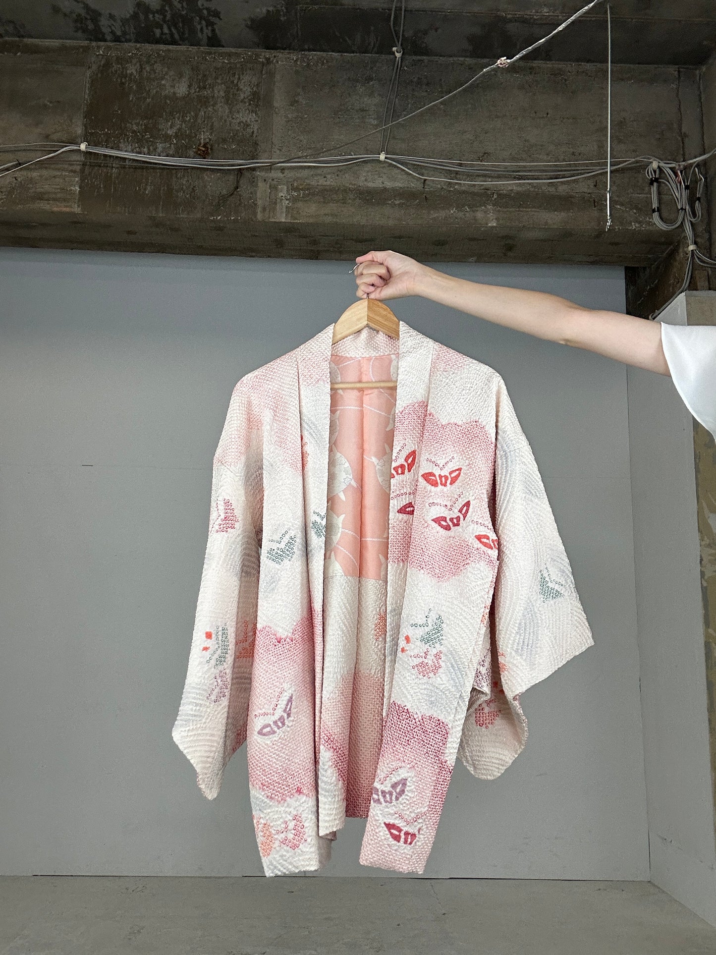 VINTAGE SHIBORI HAORI "choucho"