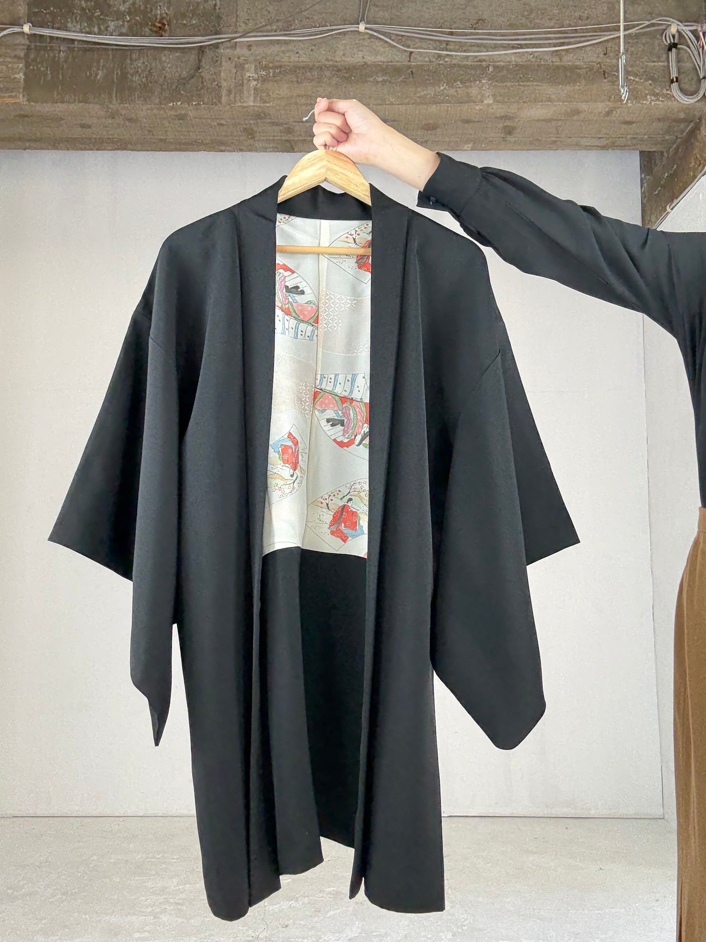 VINTAGE BLACK HAORI "heian, embroidery"