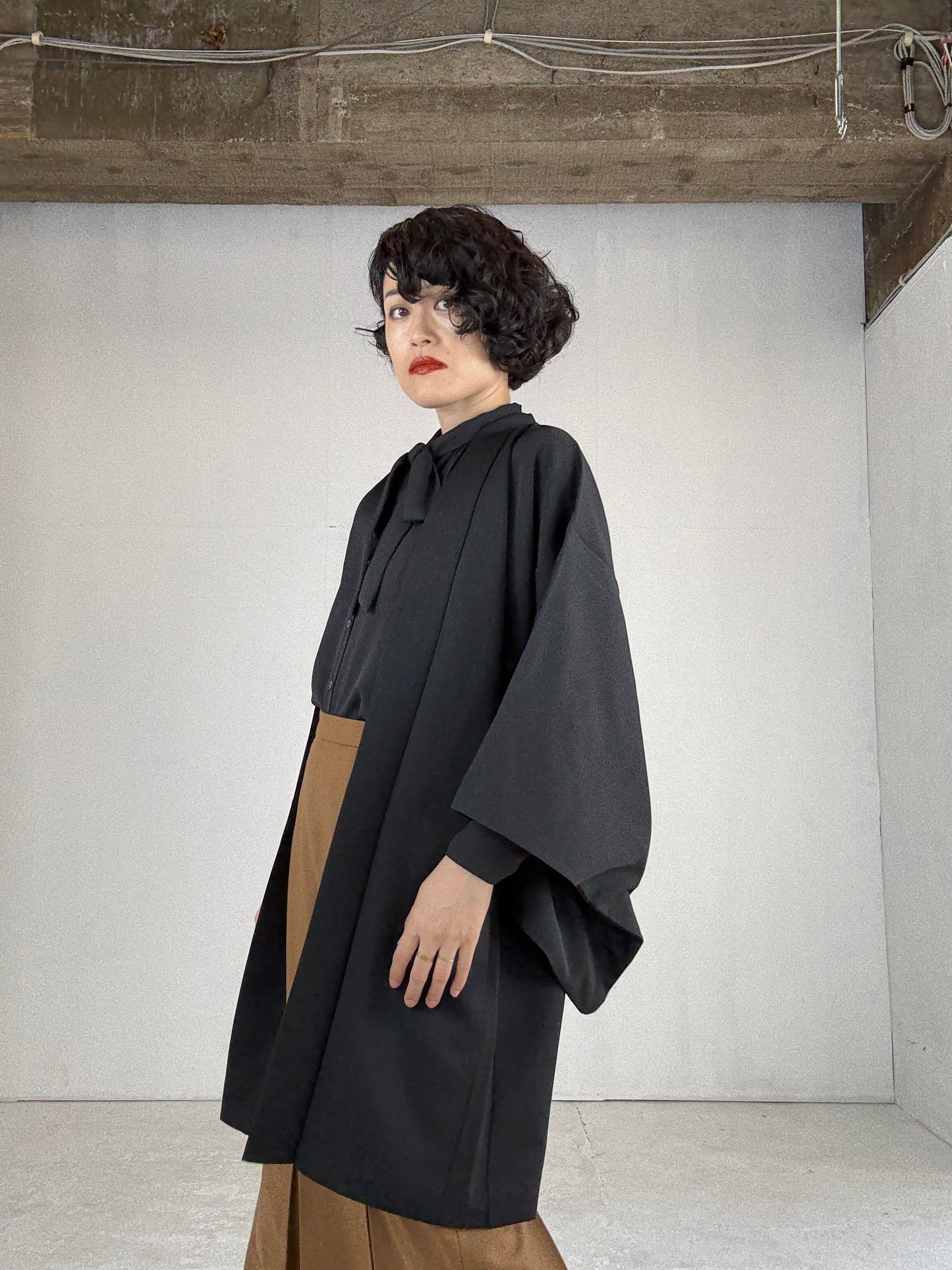 VINTAGE BLACK HAORI "heian, embroidery"