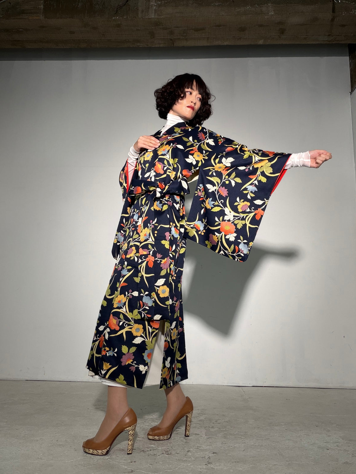 Komon Kimono Dress Gown with String Belt – Upcycled from Vintage Japanese Kimono "kinkoma,blue, DRE046"