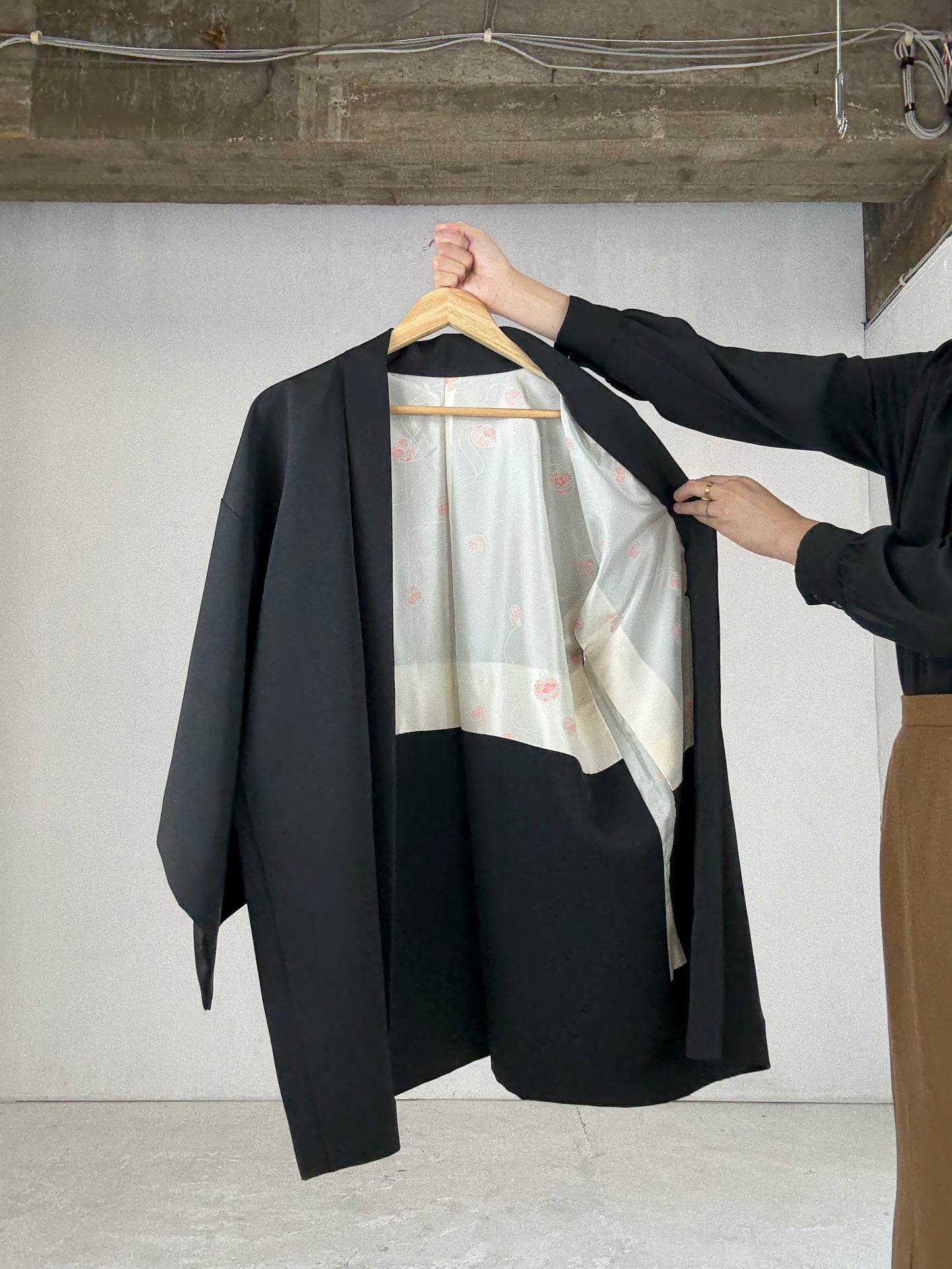 VINTAGE BLACK HAORI "fubako, embroidery"