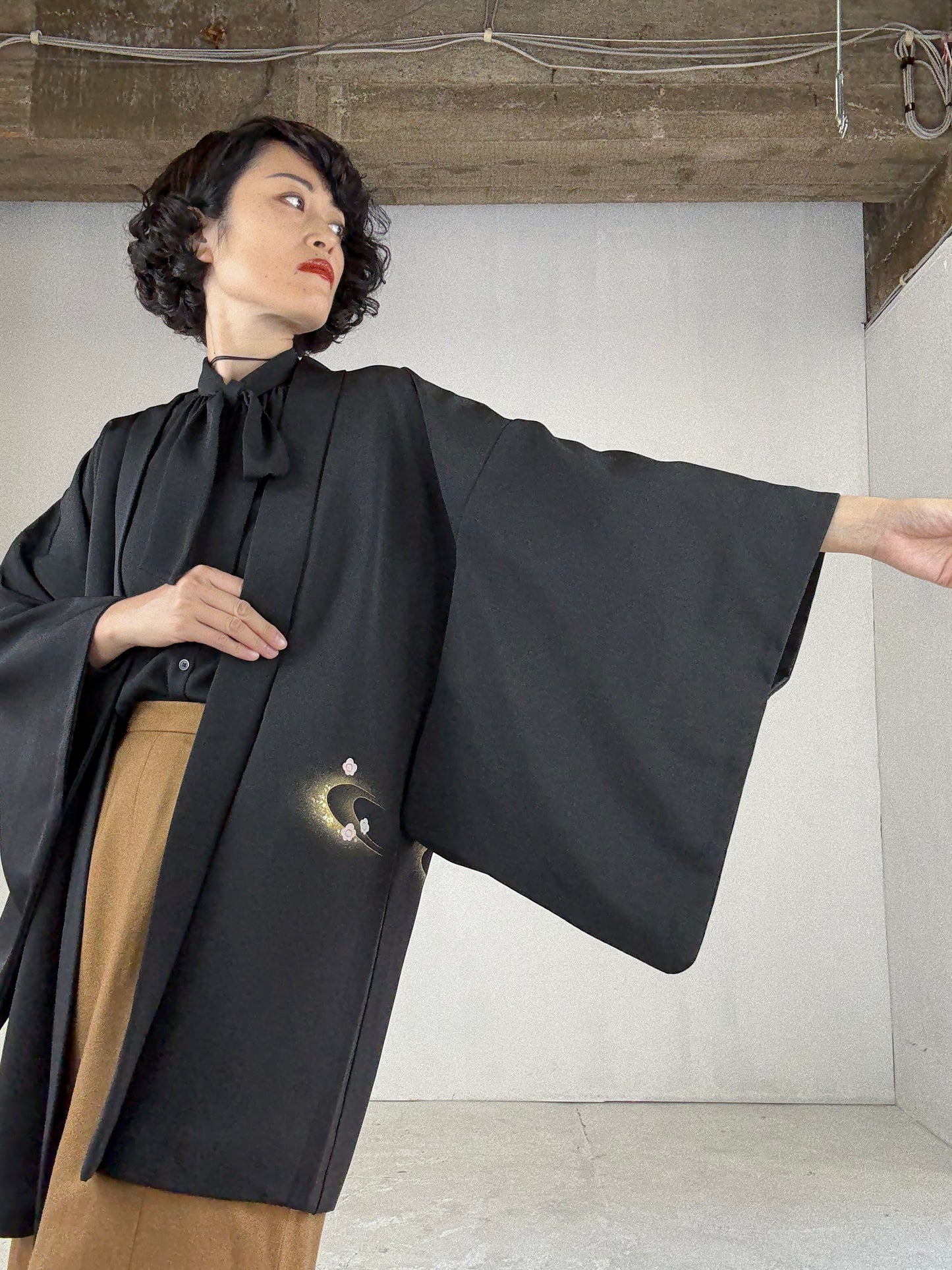 VINTAGE BLACK HAORI "fubako, embroidery"