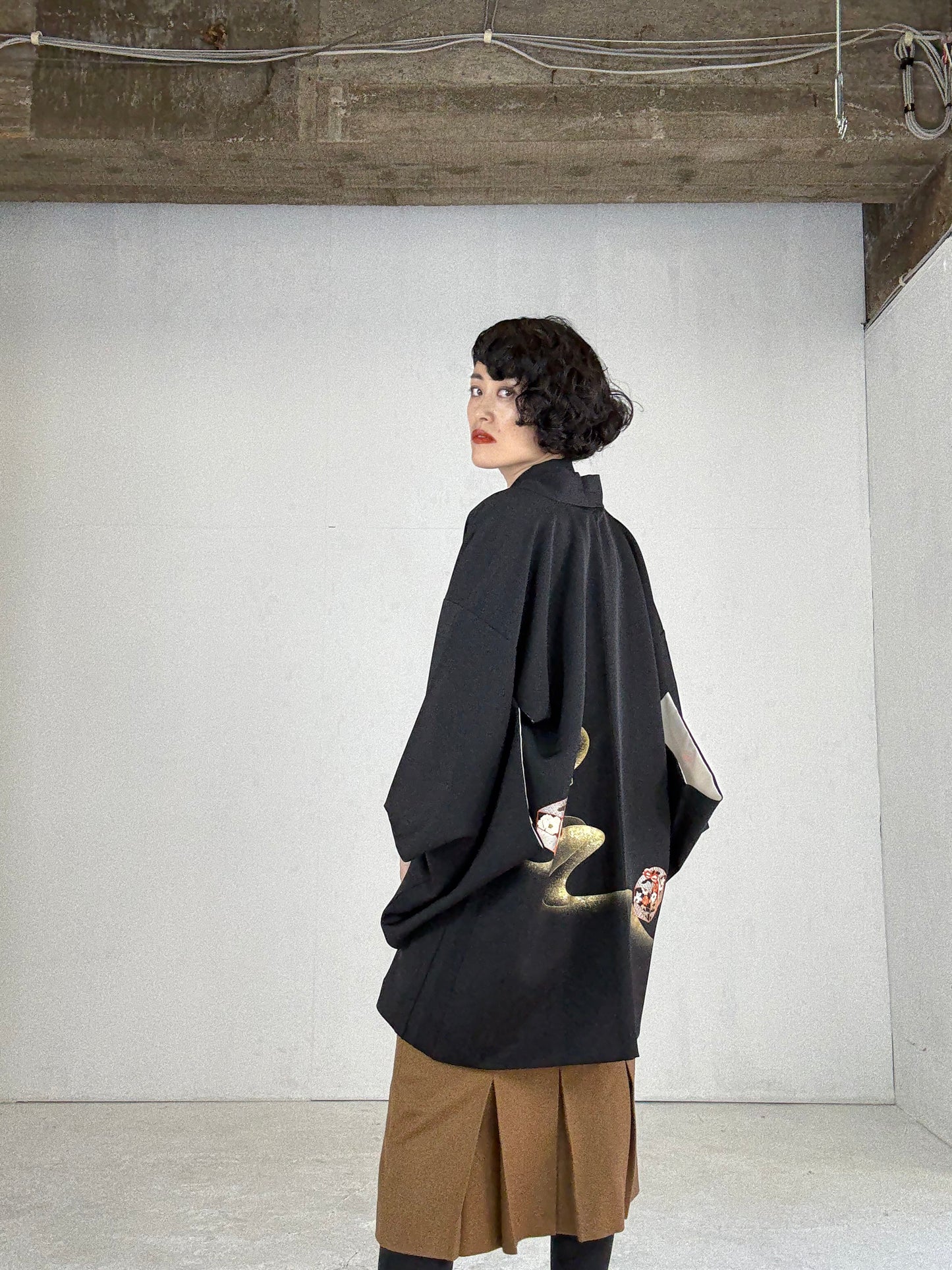 VINTAGE BLACK HAORI "fubako, embroidery"