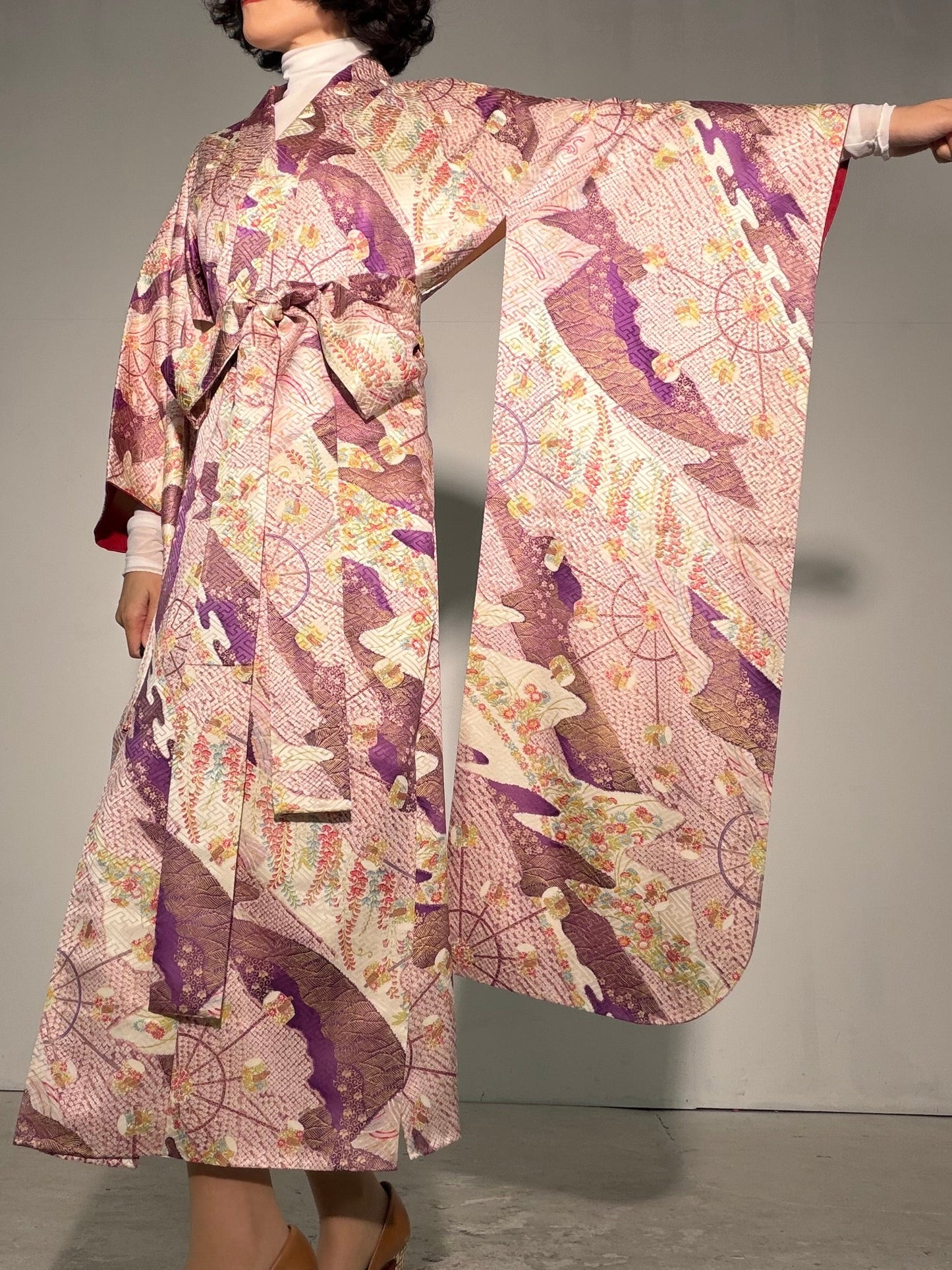Furisode Kimono Dress Gown with String Belt – Upcycled from Vintage Japanese Kimono "shu, shiro, DRE040"