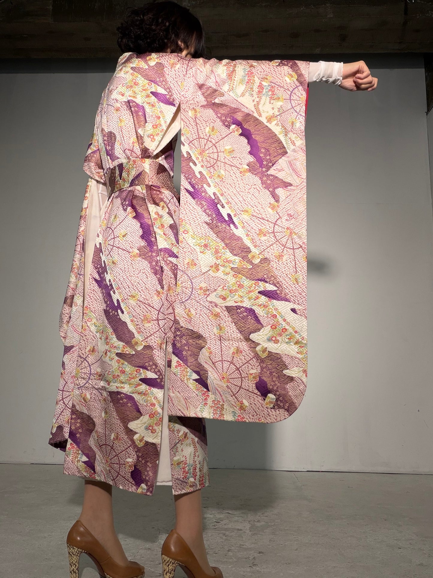 Furisode Kimono Dress Gown with String Belt – Upcycled from Vintage Japanese Kimono "shu, shiro, DRE040"