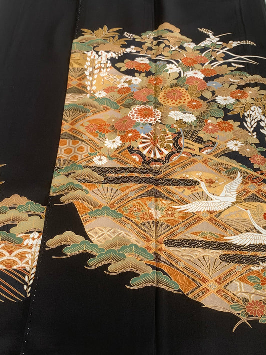 Redefining the Vintage Kurotomesode Collection "KTS002"