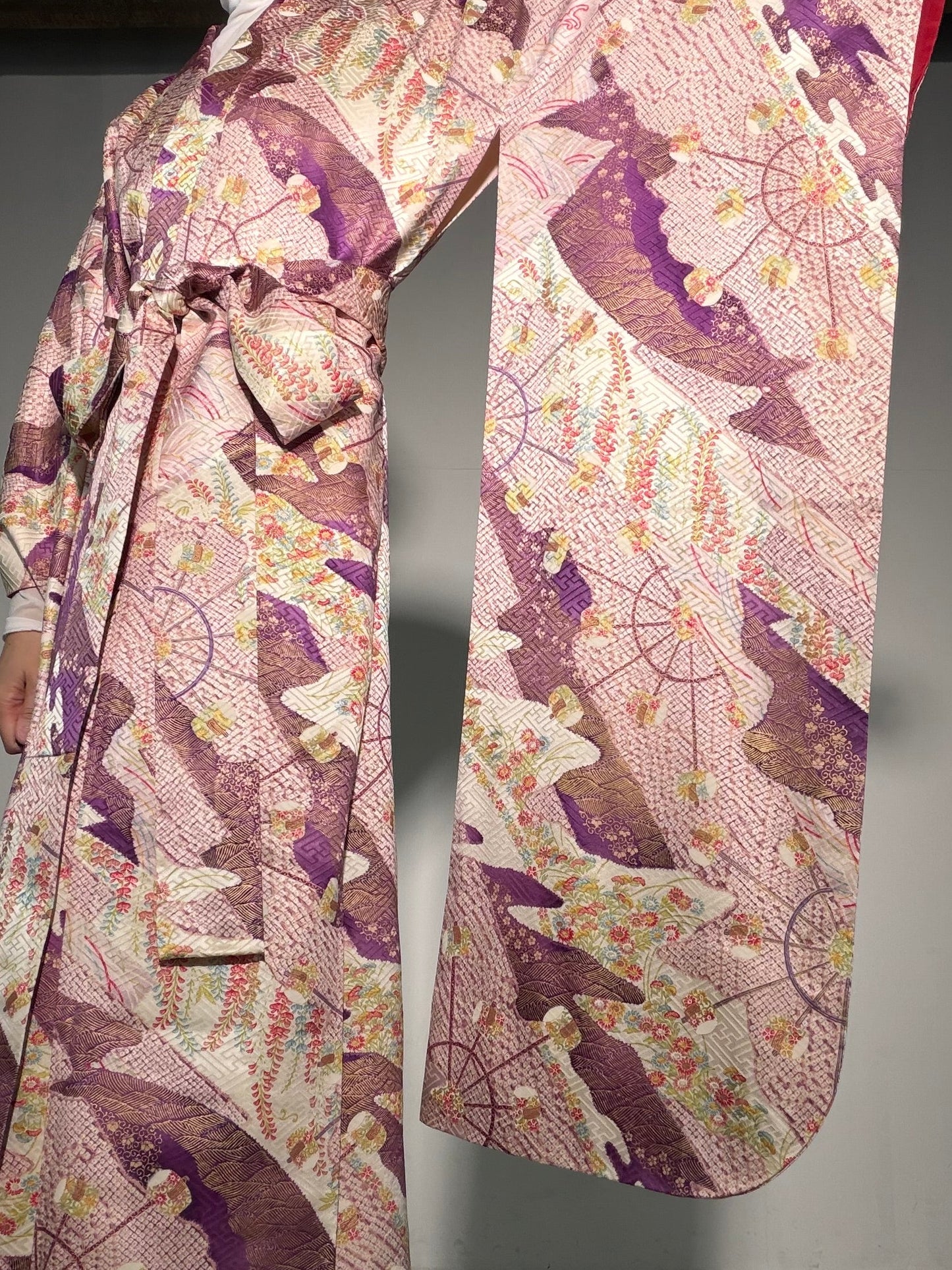 Furisode Kimono Dress Gown with String Belt – Upcycled from Vintage Japanese Kimono "shu, shiro, DRE040"