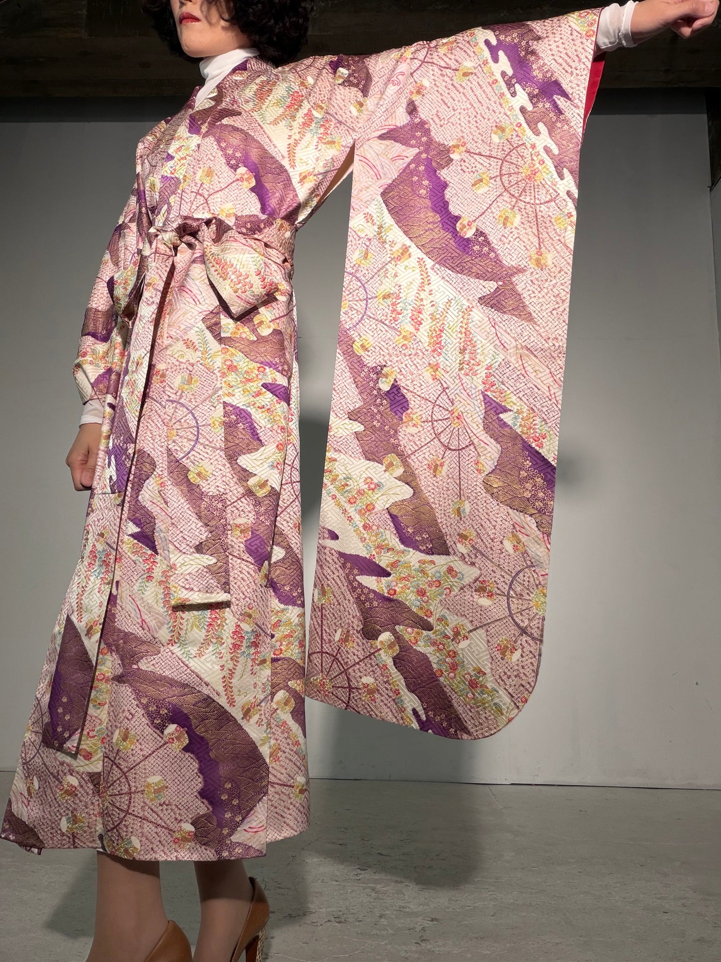 Furisode Kimono Dress Gown with String Belt – Upcycled from Vintage Japanese Kimono "shu, shiro, DRE040"