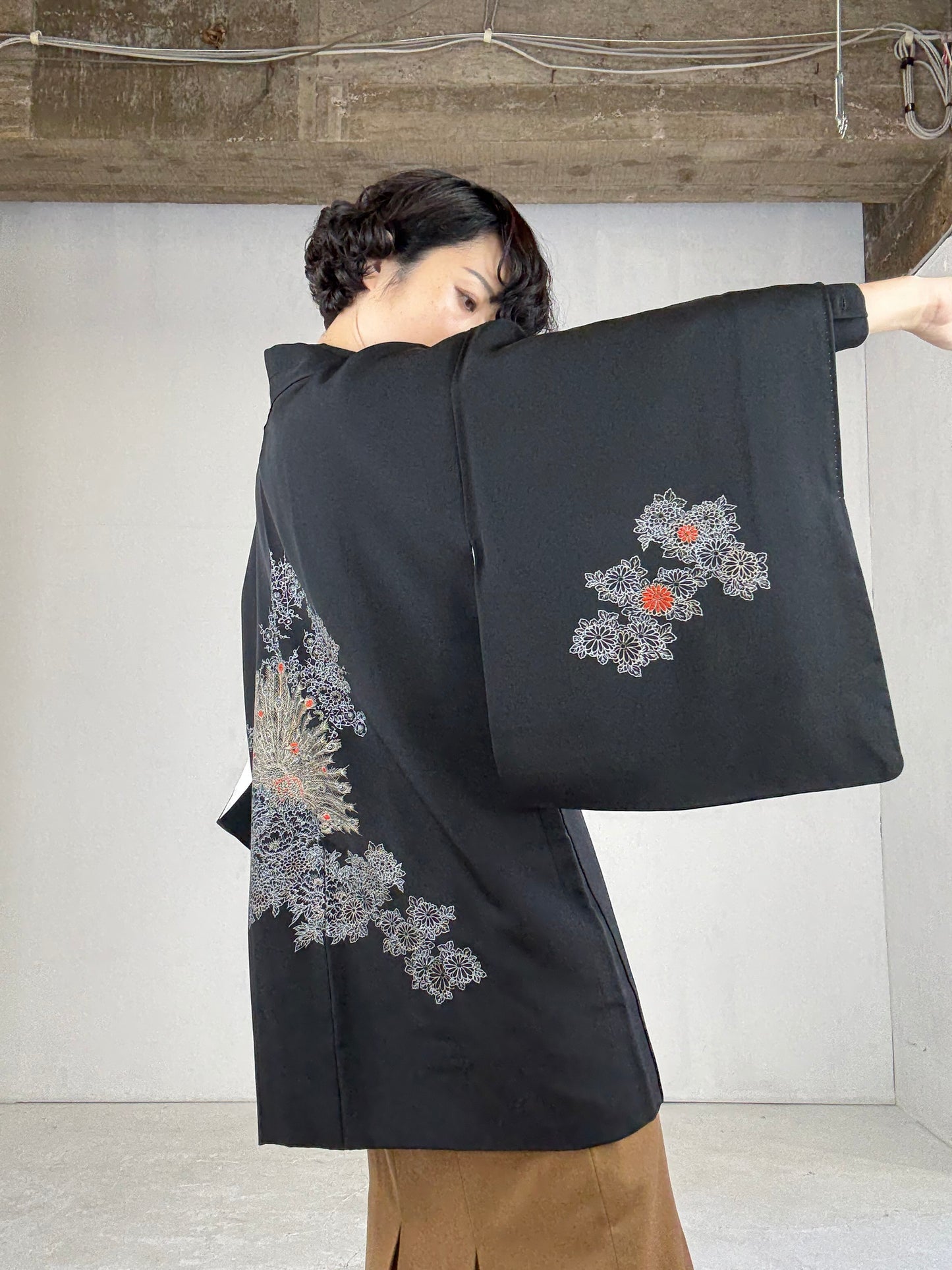 VINTAGE BLACK HAORI "kujyaku"