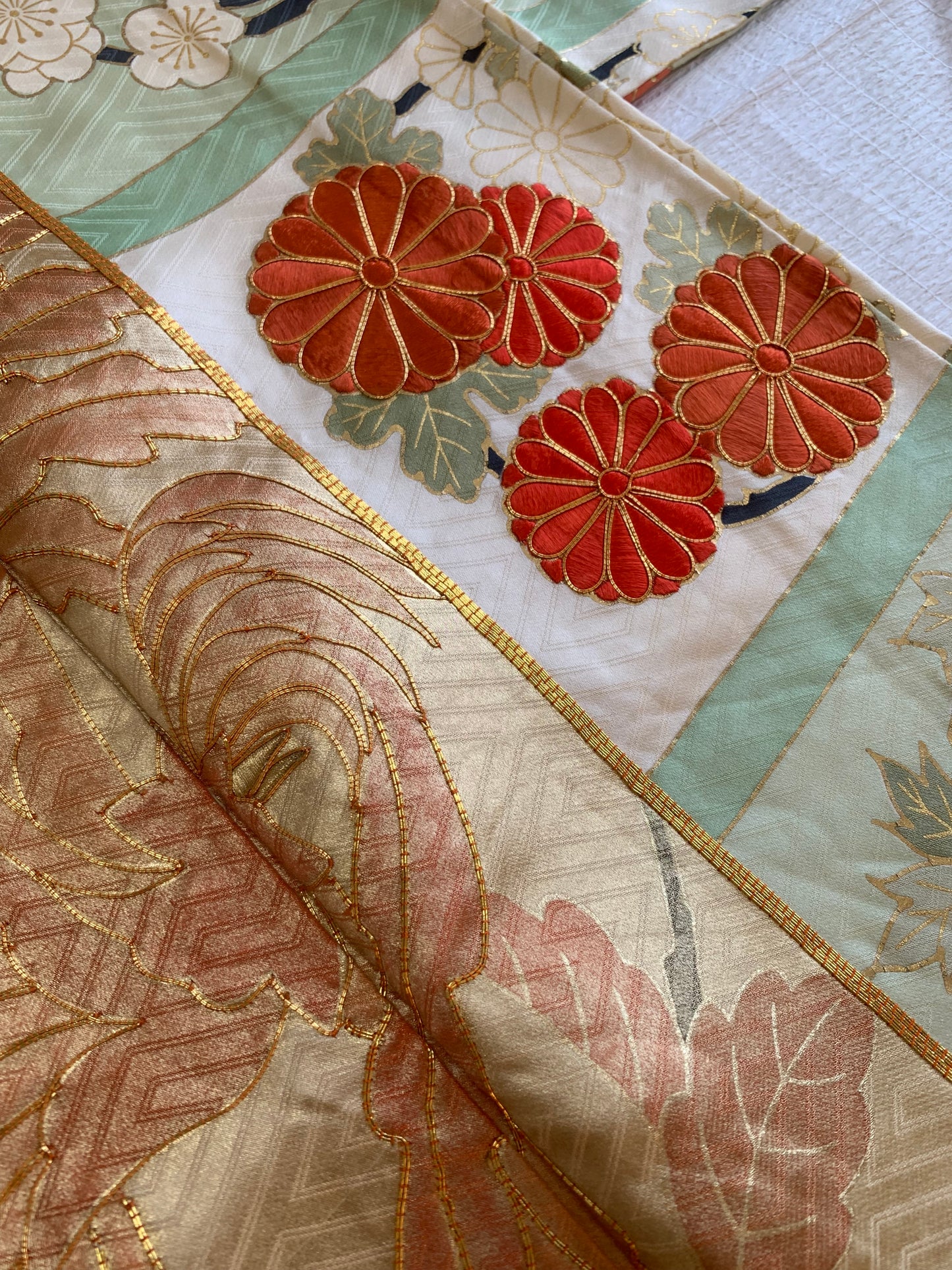 Redefining the Vintage Furisode Collection "FRI017"