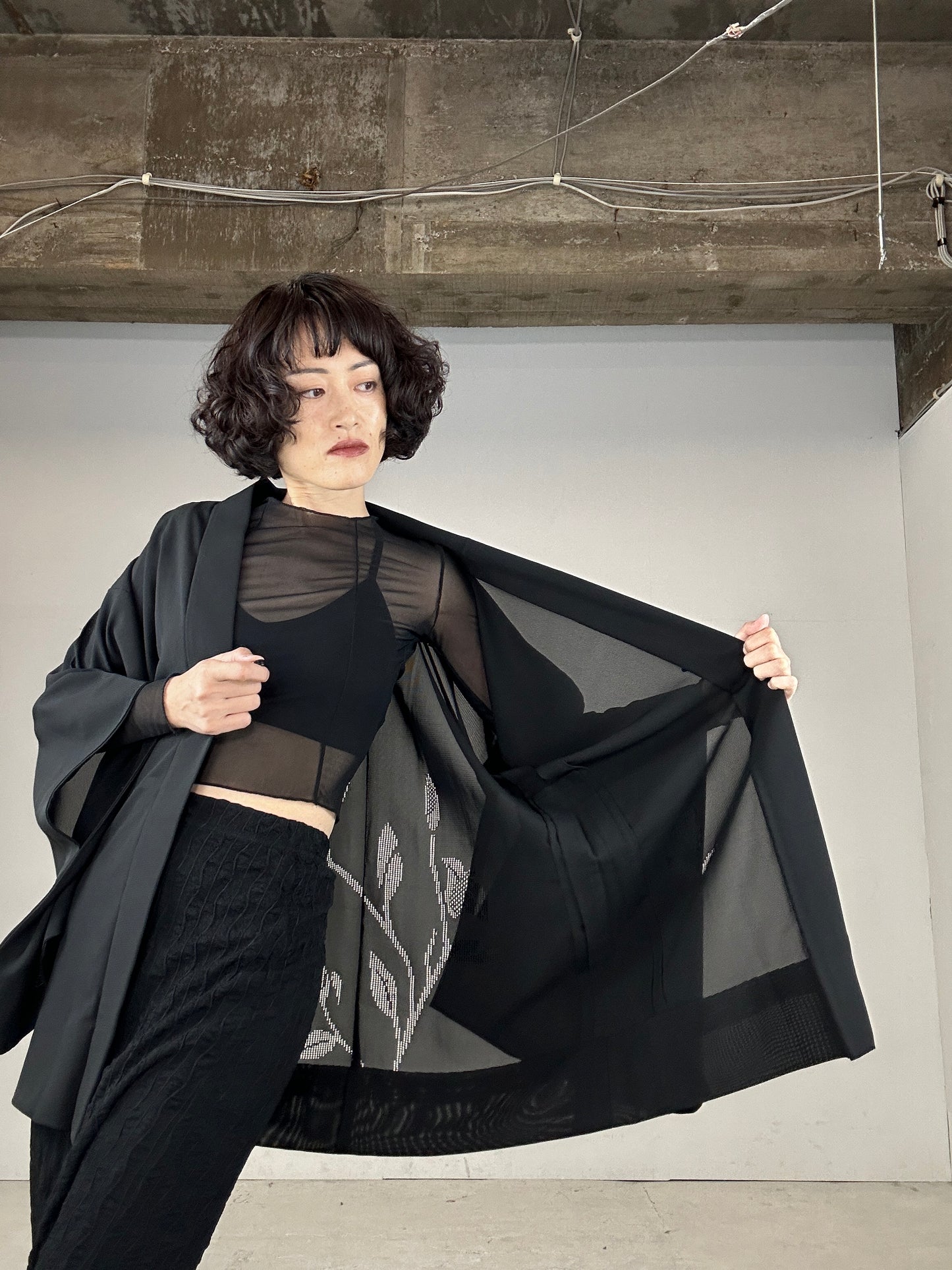 VINTAGE BLACK HAORI SHEER “ro, kusabana"